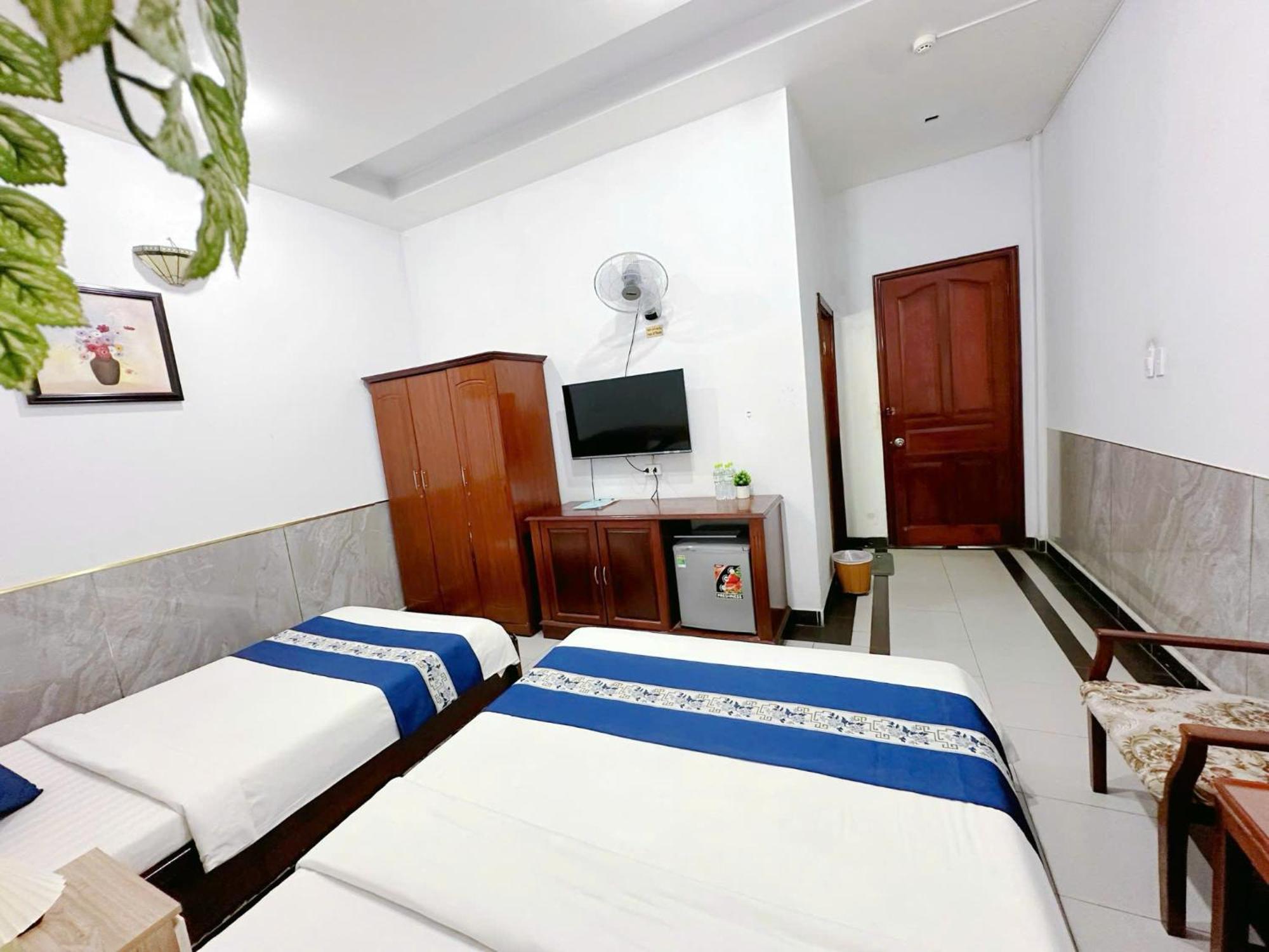 Hotel H79