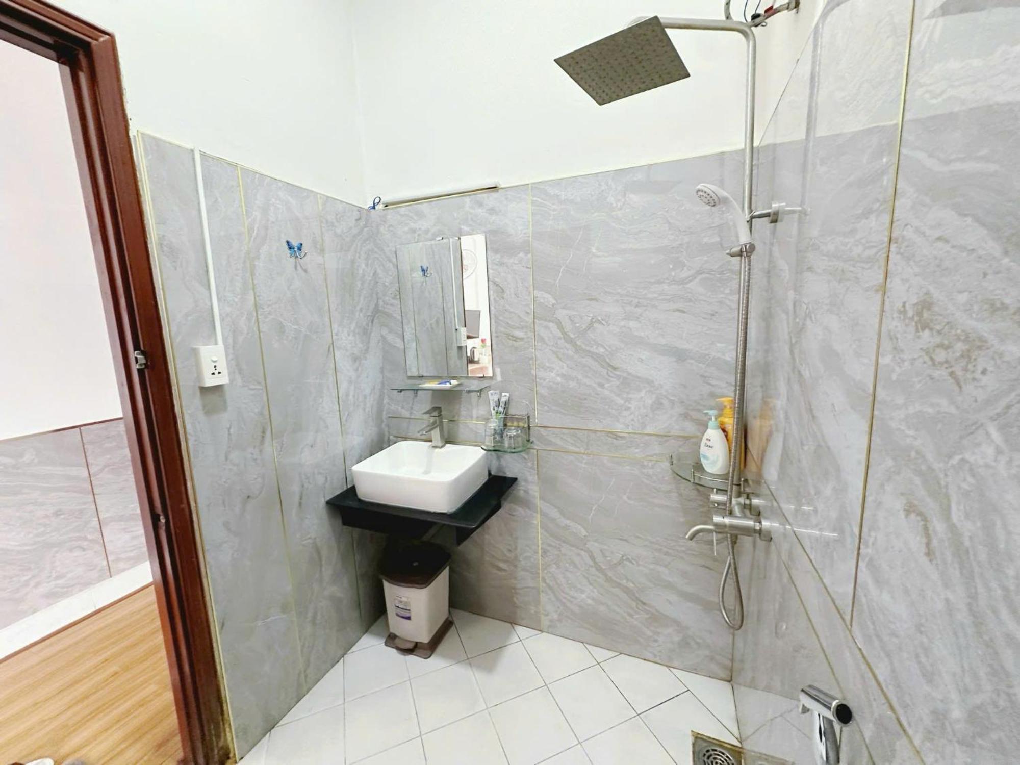 H79 Hotel