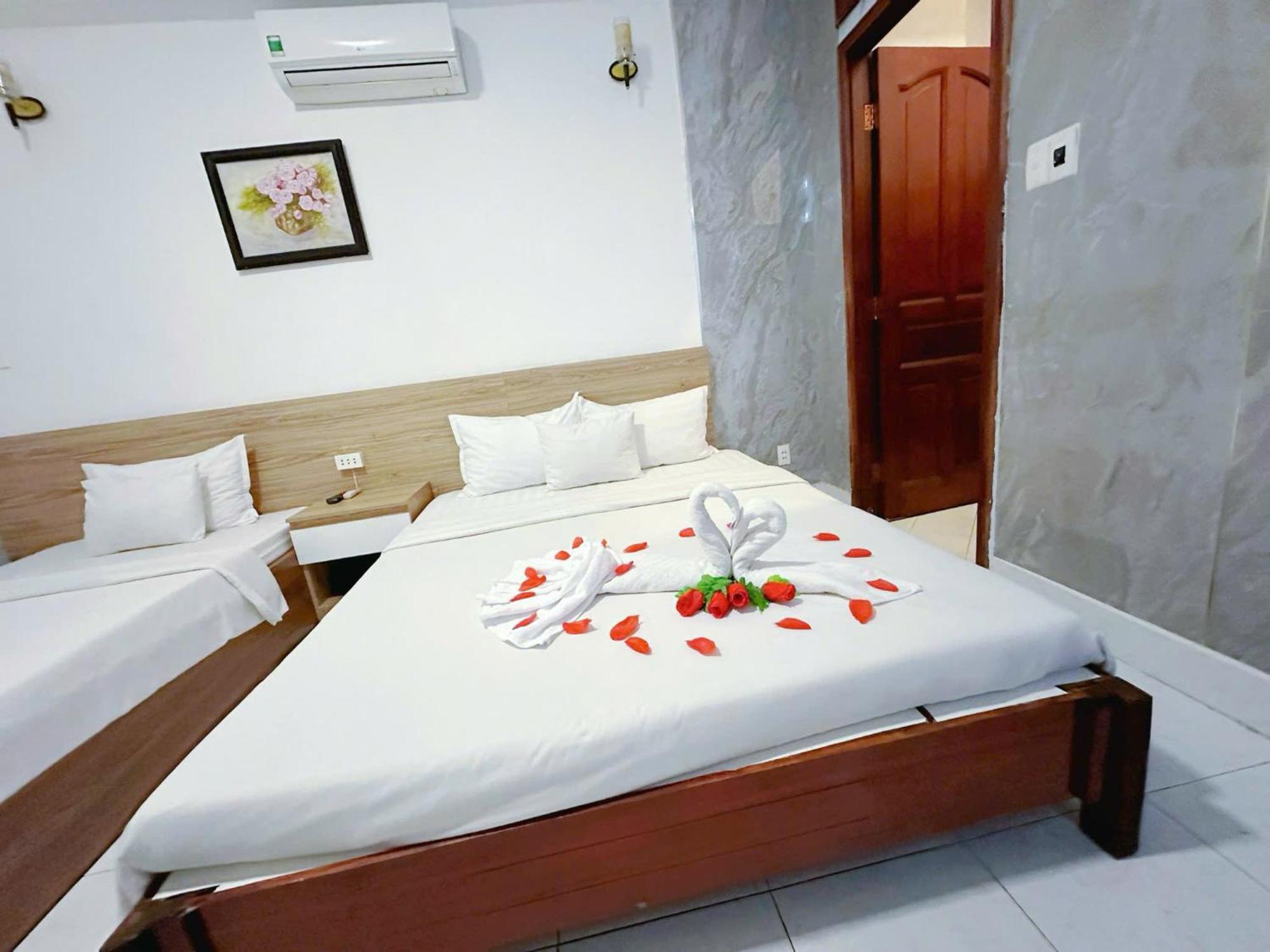 H79 Hotel 2*