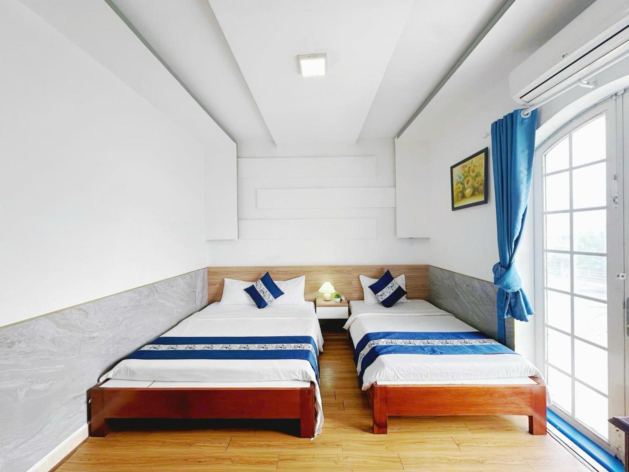 H79 Hotel