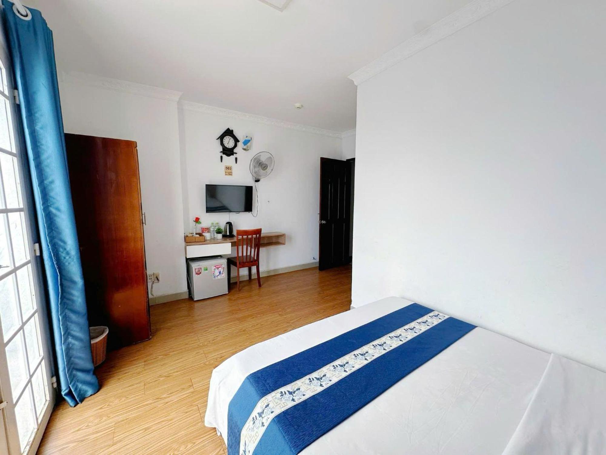 H79 Hotel 2*