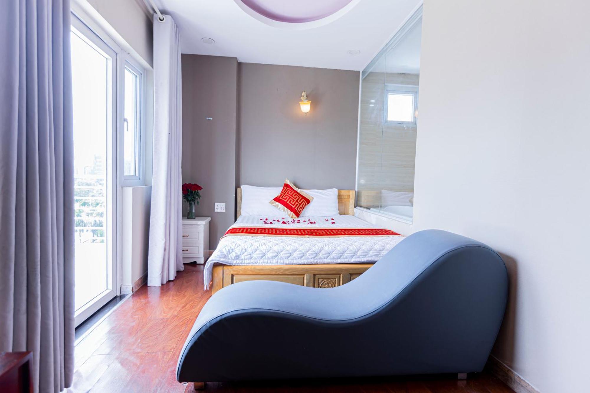 Khách sạn Phu Gia 464 Nvl