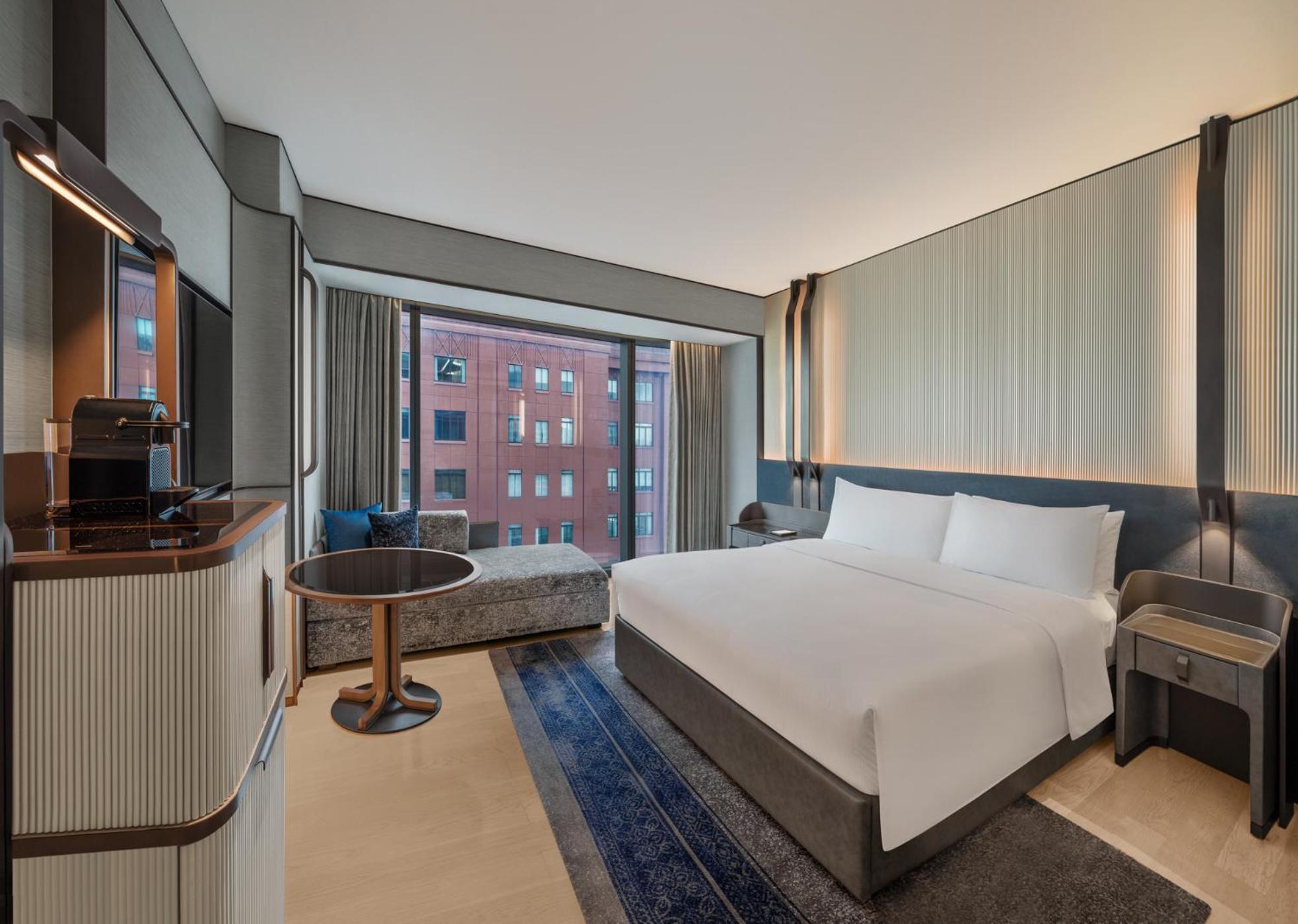 Hilton Saigon 5* Ho Chi Minh City