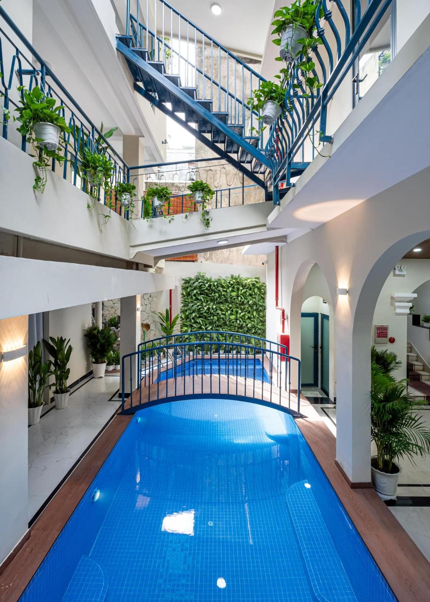 Jan Saigon Oasis Hotel *