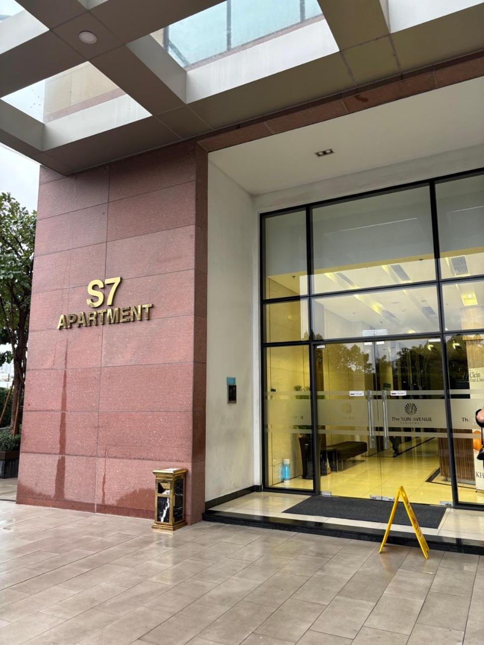 Sun Avenue - Cozy With River View Ho Chi Minh City