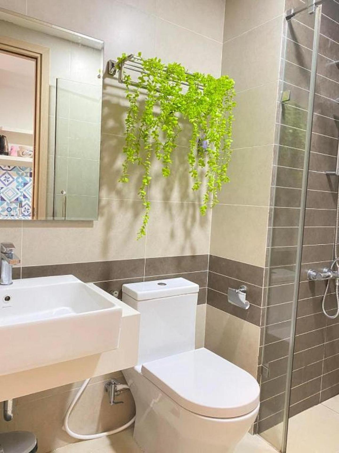 Apartment 123 In Ben Van Don Street