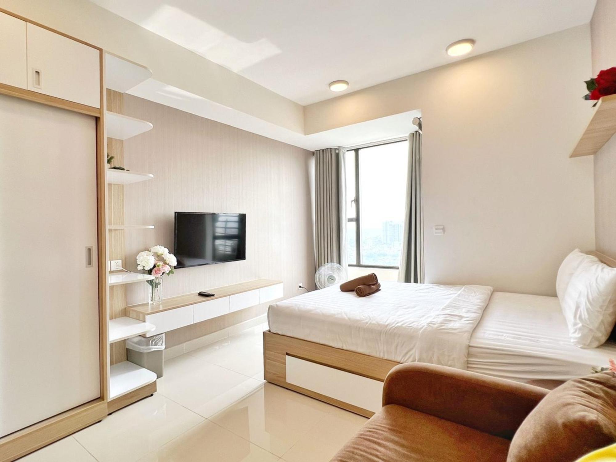 Apartment 123 In Ben Van Don Street *