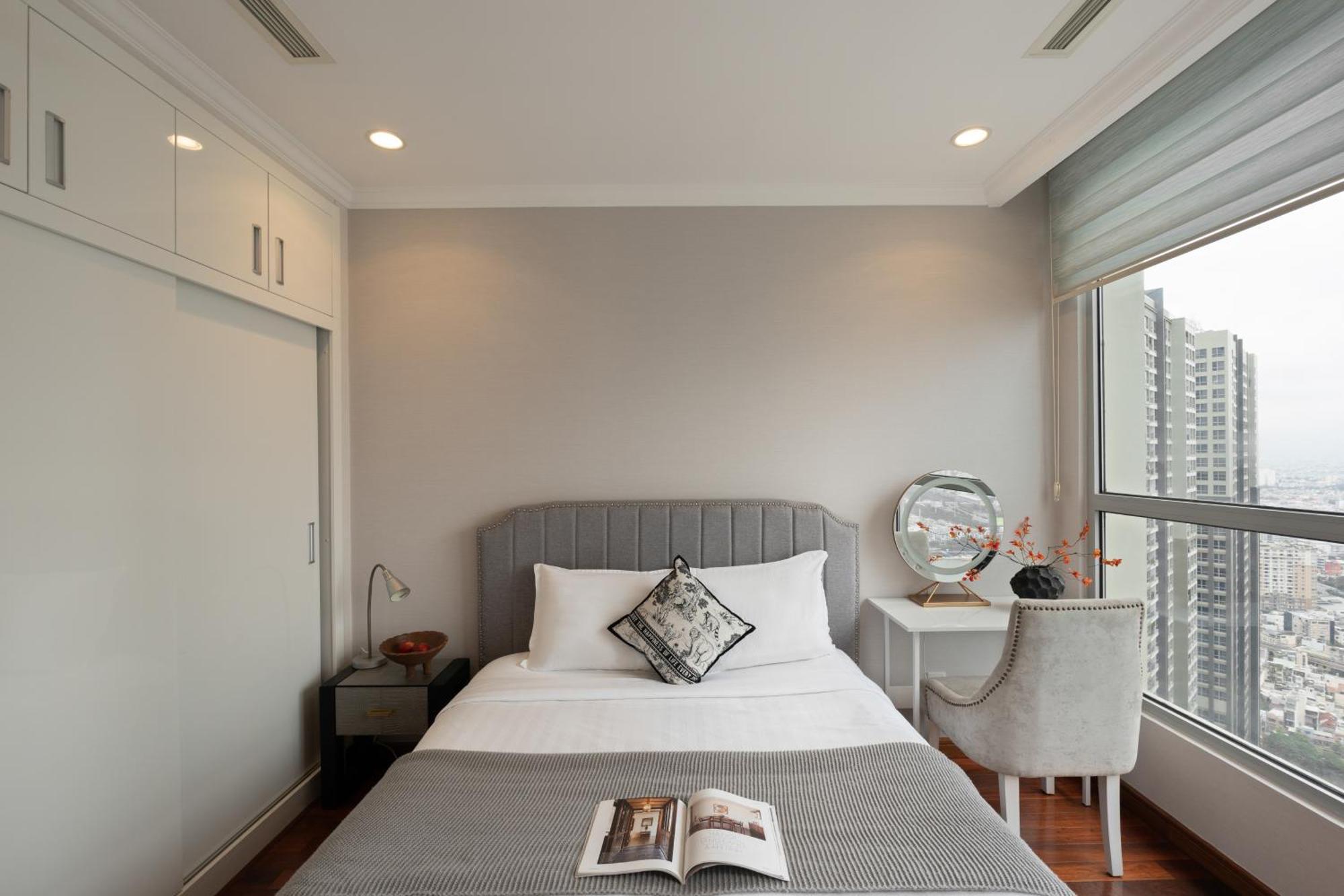 Allen Luxury - Vinhomes Park Bandar Ho Chi Minh