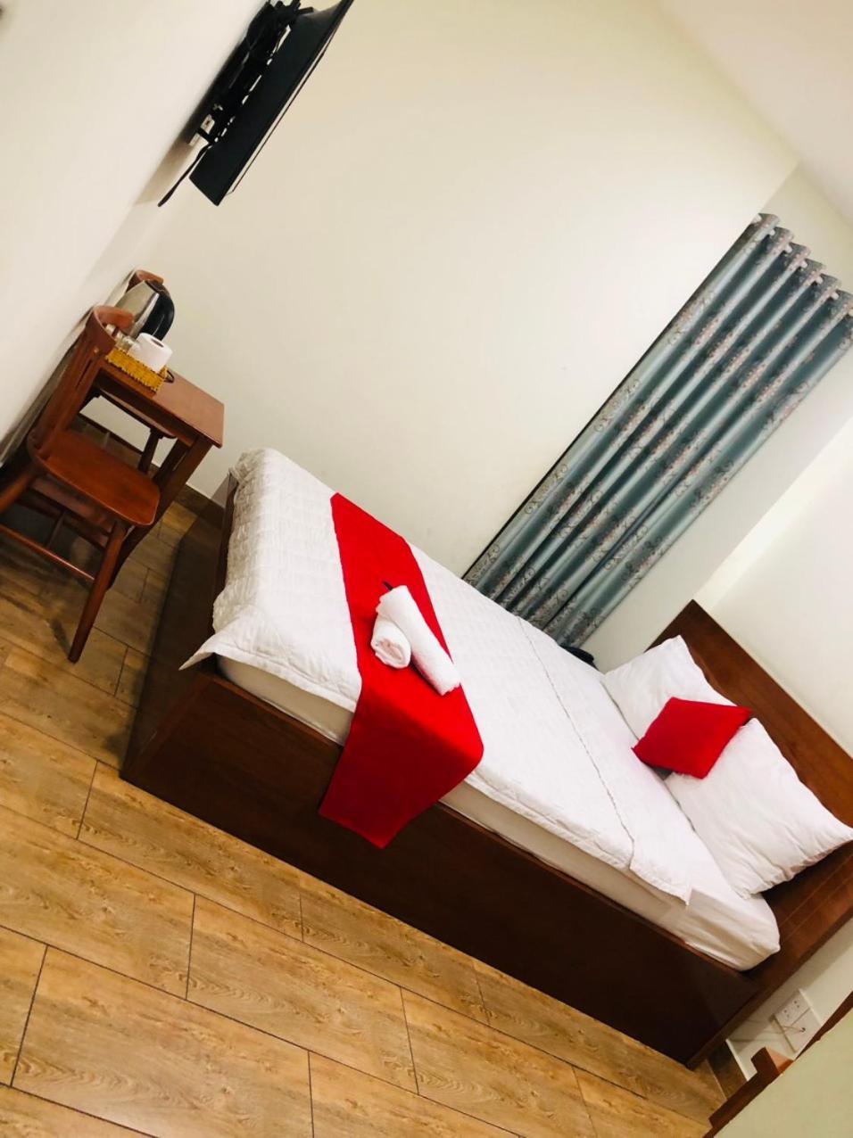 Dung India Hotel *