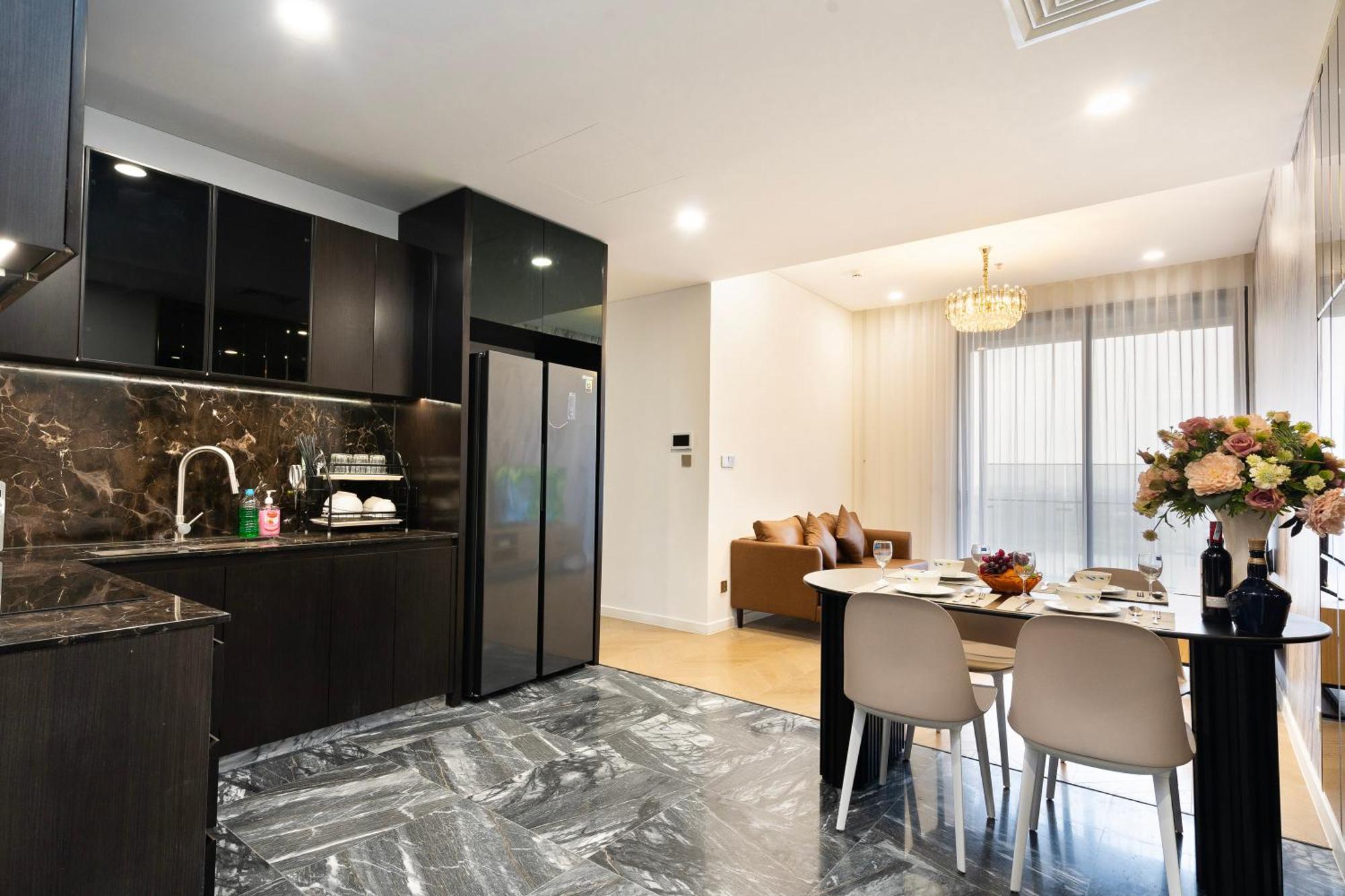 The Lumiere Riverside Luxury Apartment *