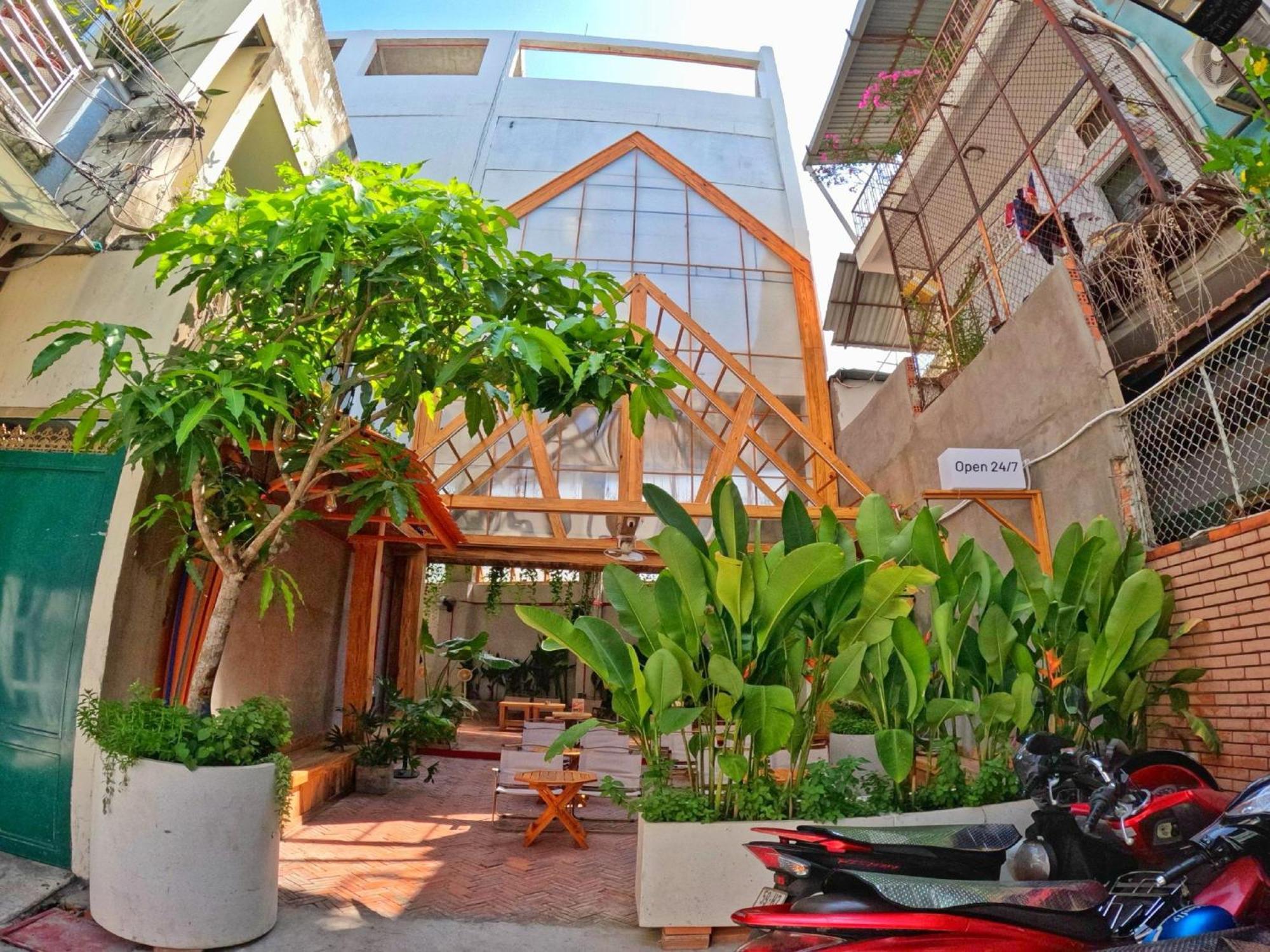 Hostel Neru & Coffee Ho Chi Minh City