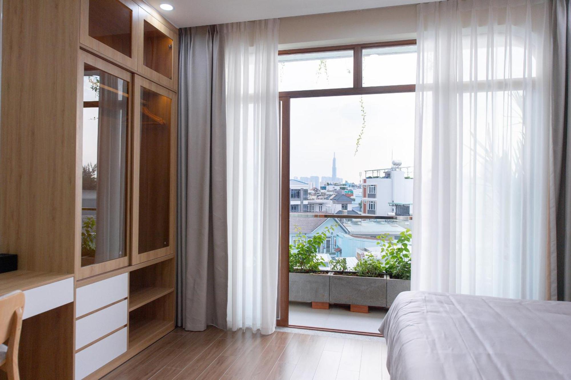 In Urban Aparthotel
