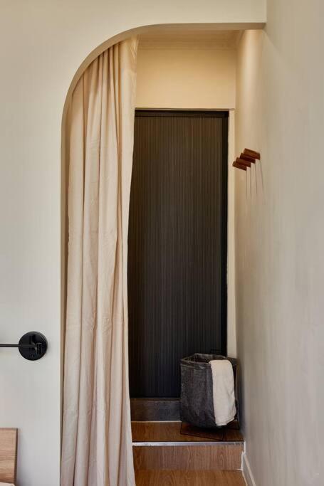 Apartment Cozy In Heart Of District1