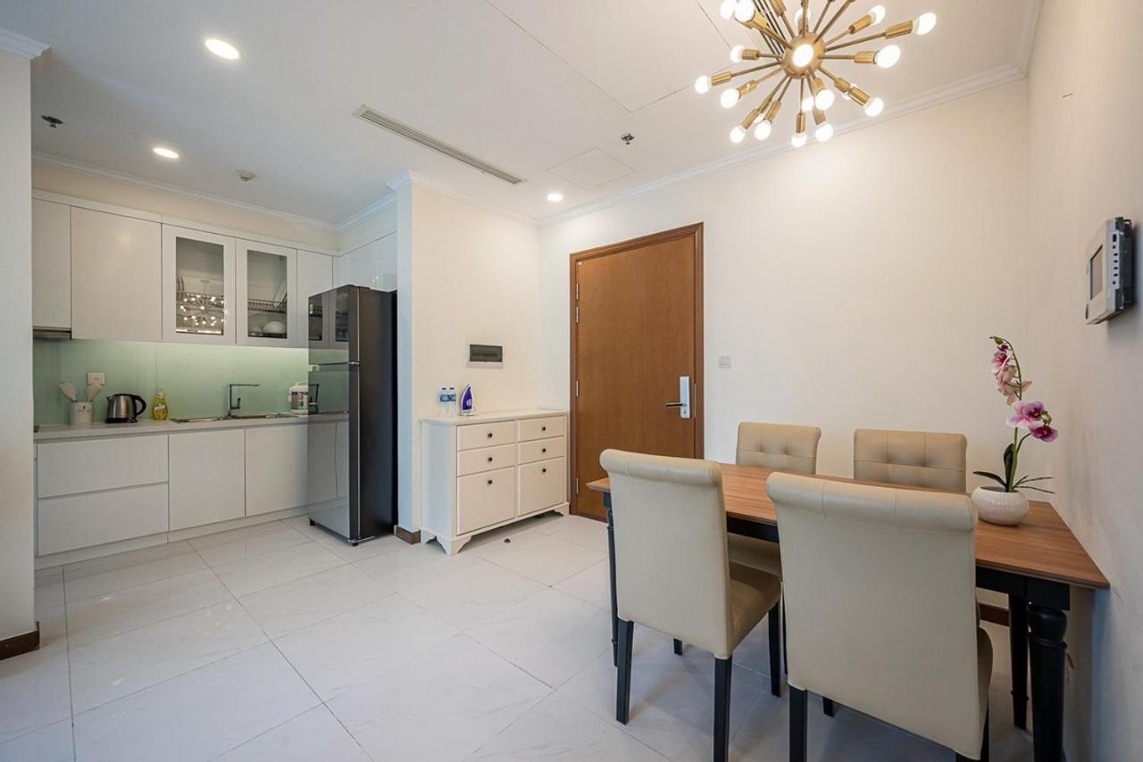 Apartment Vinhome Park *