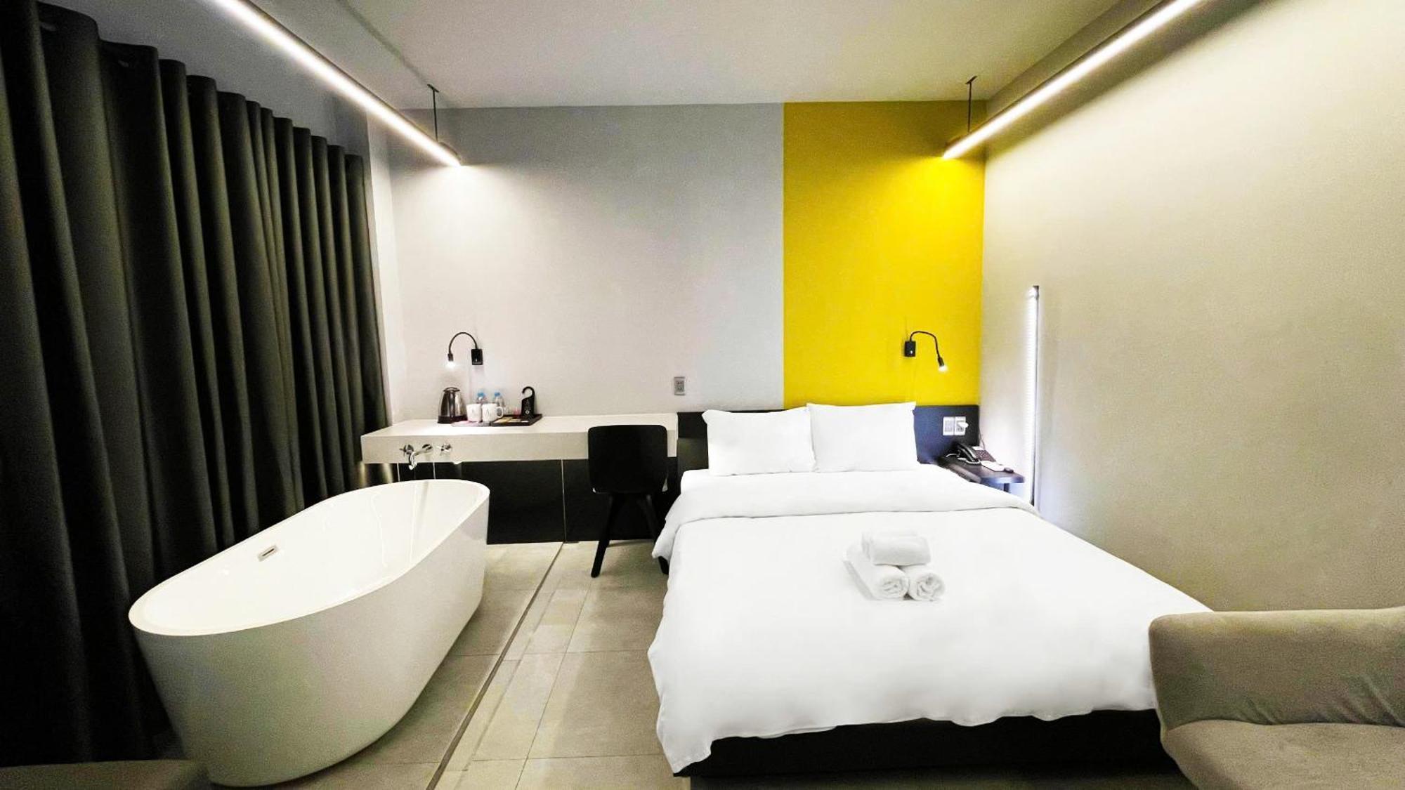 Hotel A In Atistar Bandar Ho Chi Minh