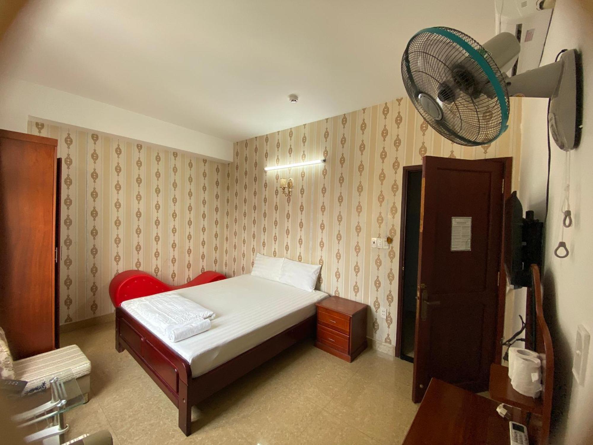 Nhat Hoang Hotel