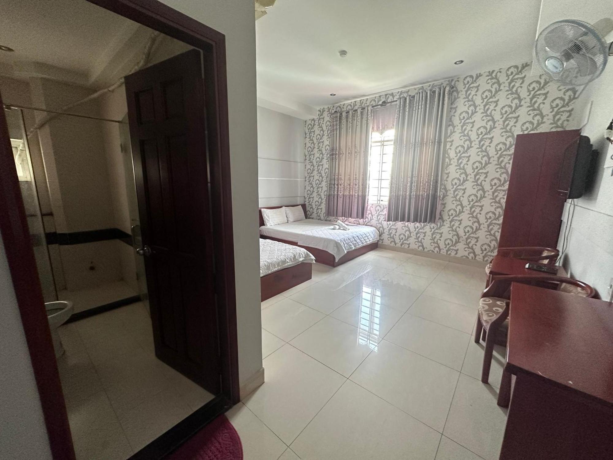 Love hotel Khach San Sammi