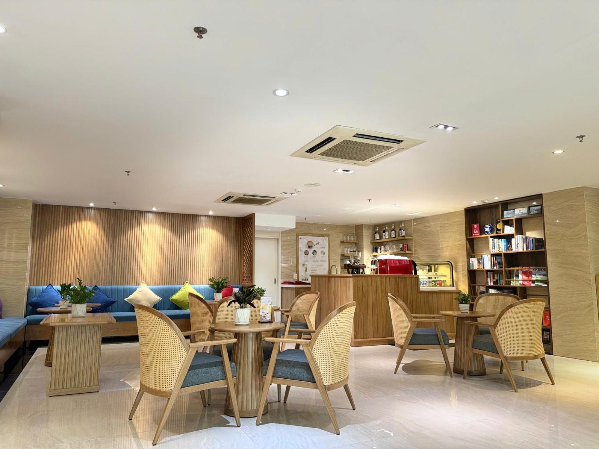 Ramada Encore By Wyndham Saigon D1 - Formerly M Boutique Saigon