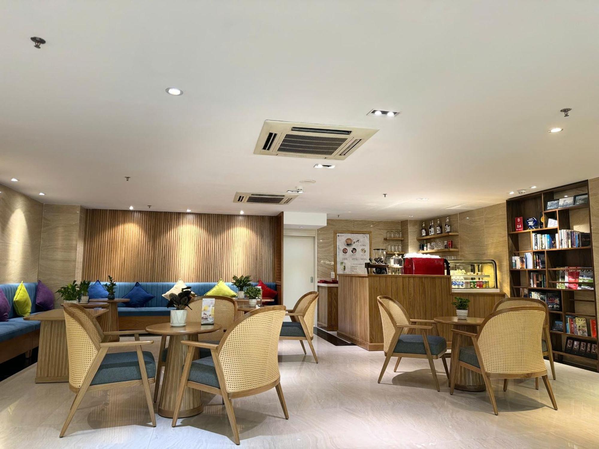 Hotel Ramada Encore By Wyndham Saigon D1 - Formerly M Boutique Saigon