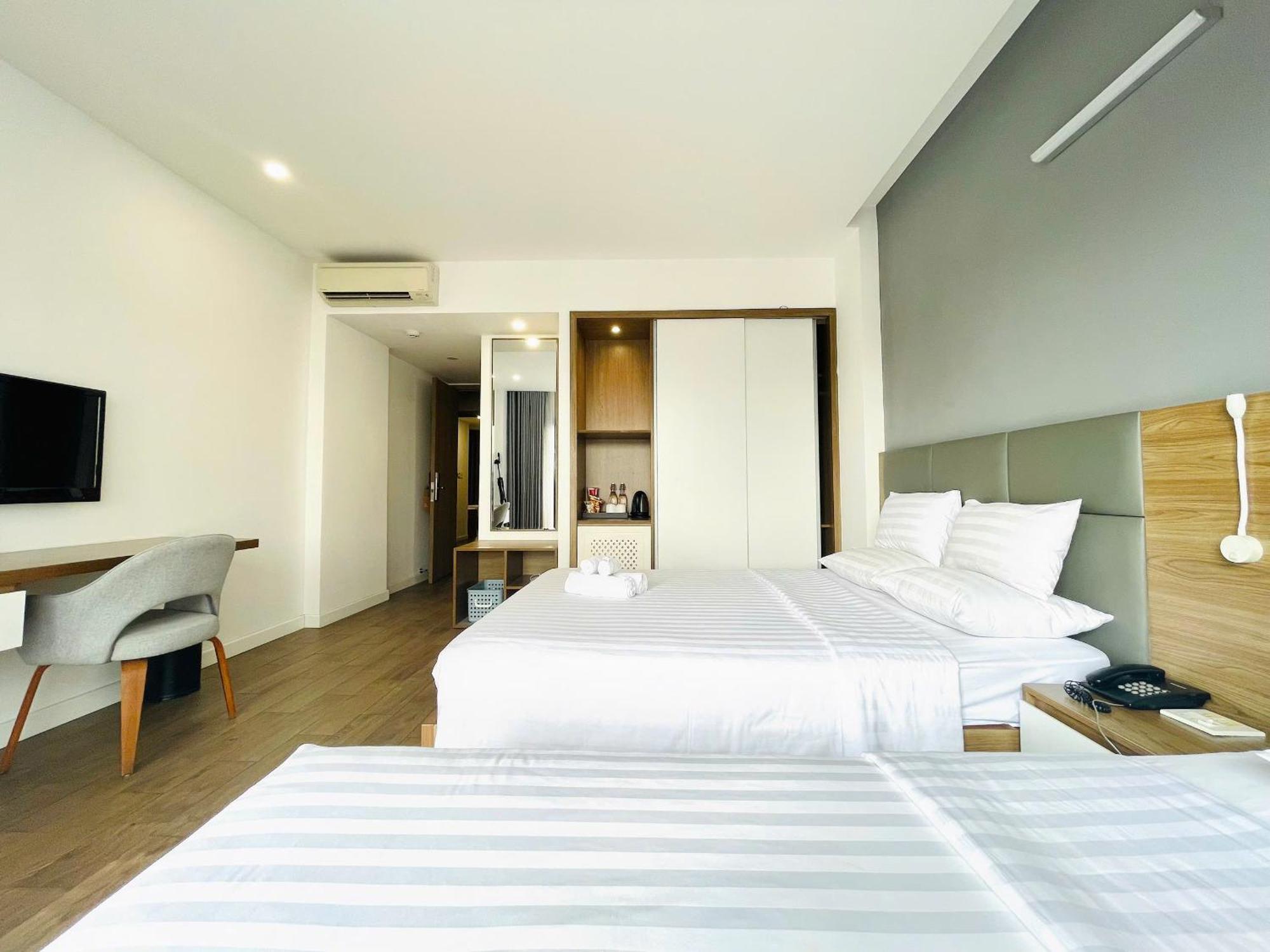 Royal Dragon Boutique Tan Binh Hotel 3*