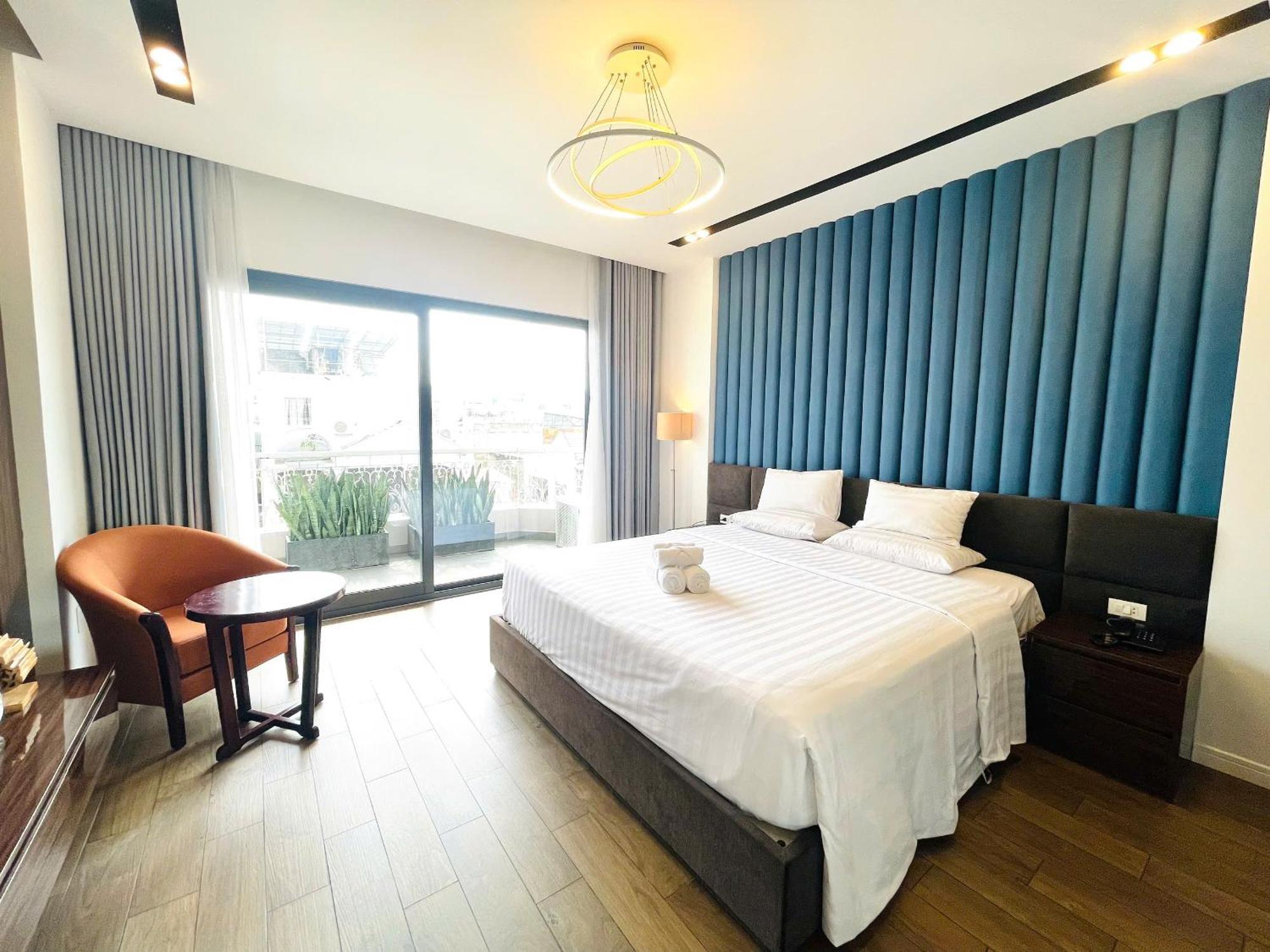 Hotel Royal Dragon Boutique Tan Binh 3*