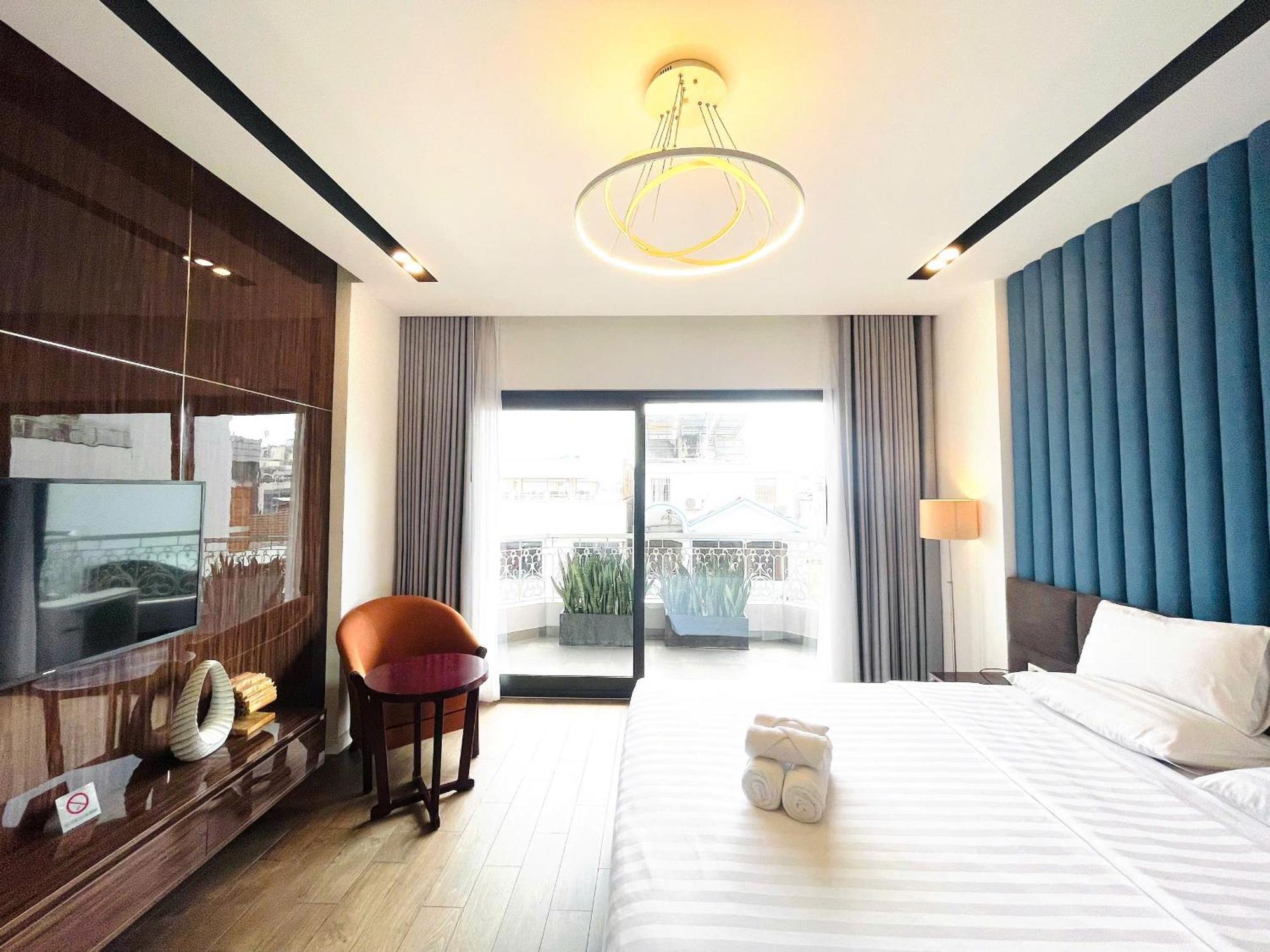 Royal Dragon Boutique Tan Binh Hotel 3*