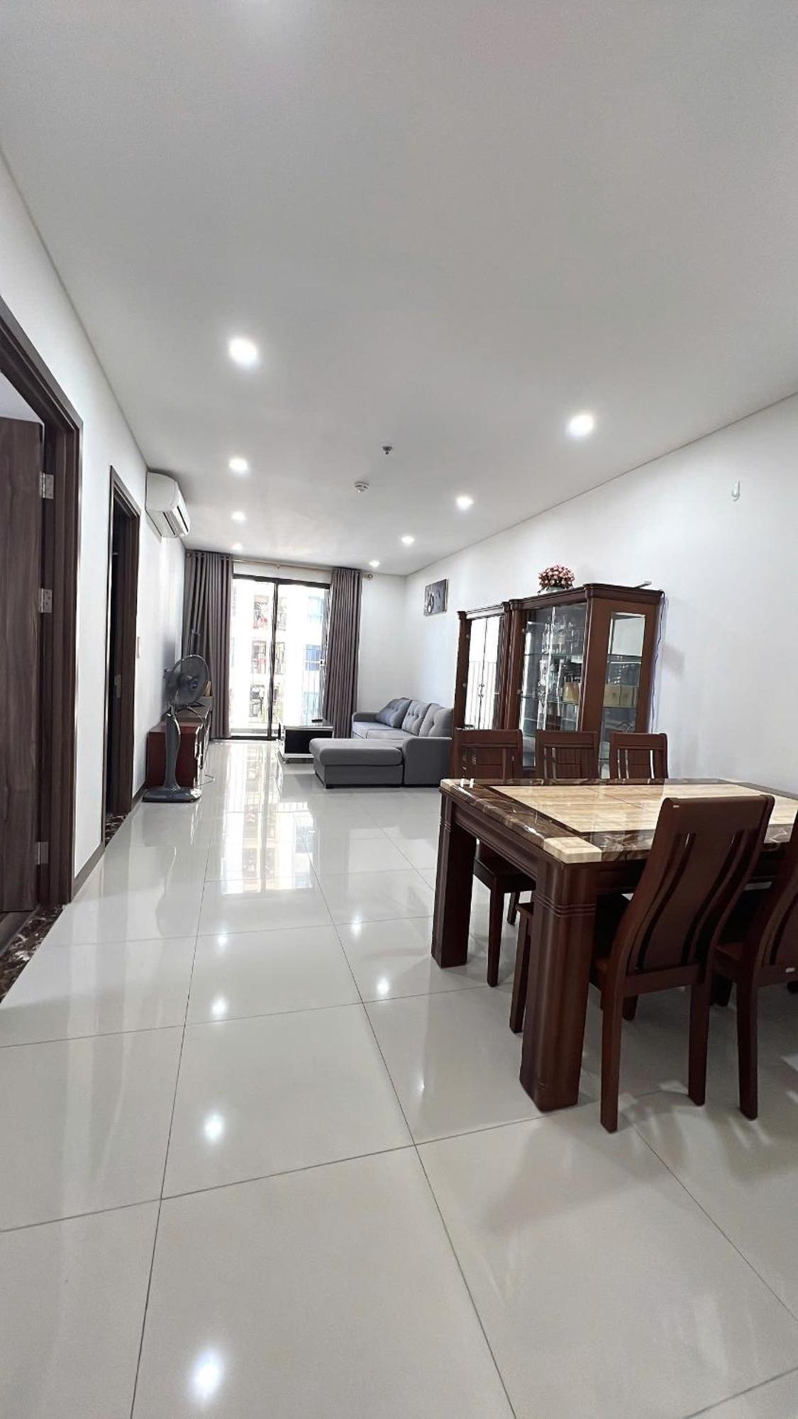 Ha Do Centrosa Building , Ba Thang Street, Distrist 10 * Ho Chi Minh City