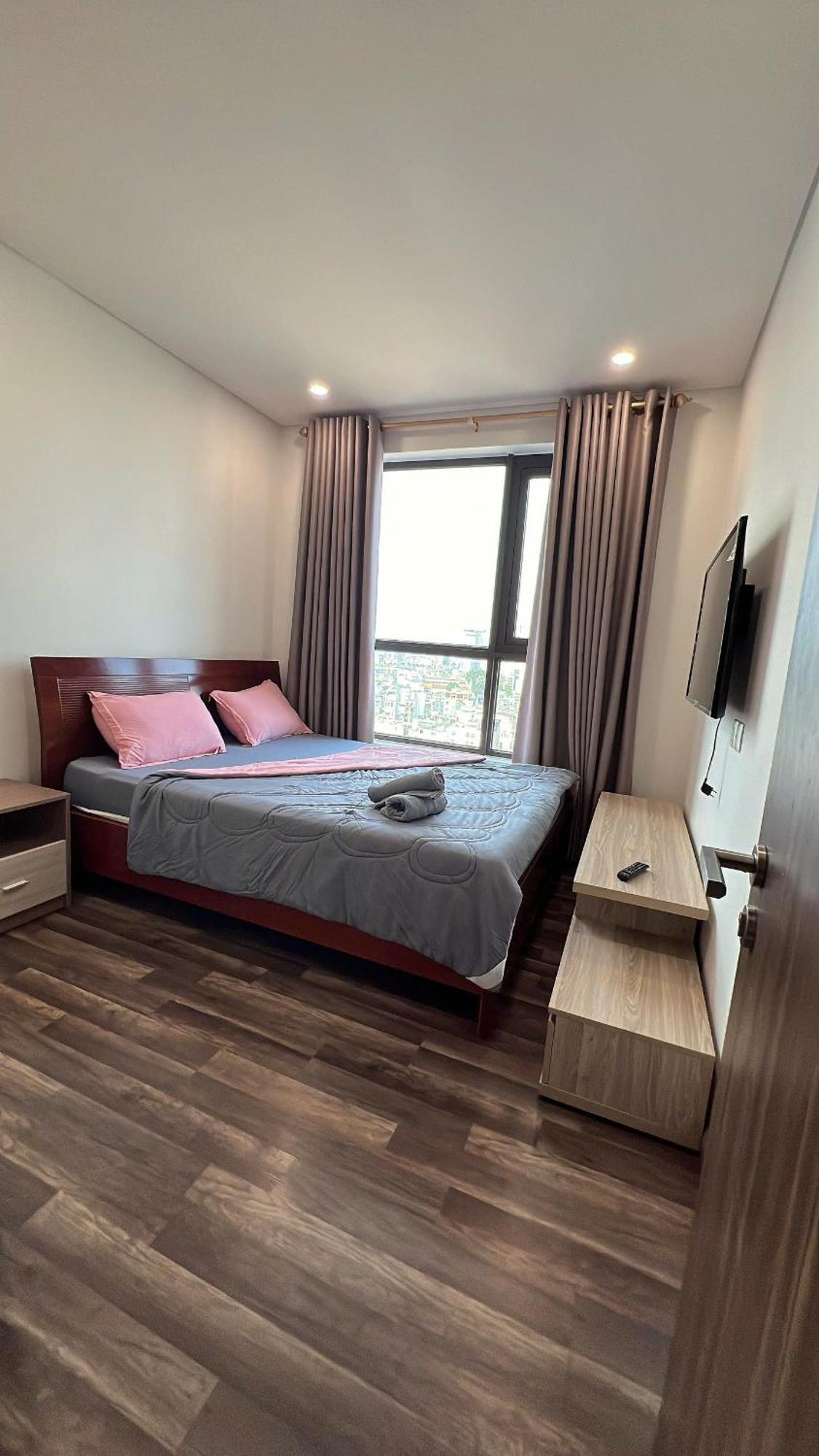 Ha Do Centrosa Building , Ba Thang Street, Distrist 10 *