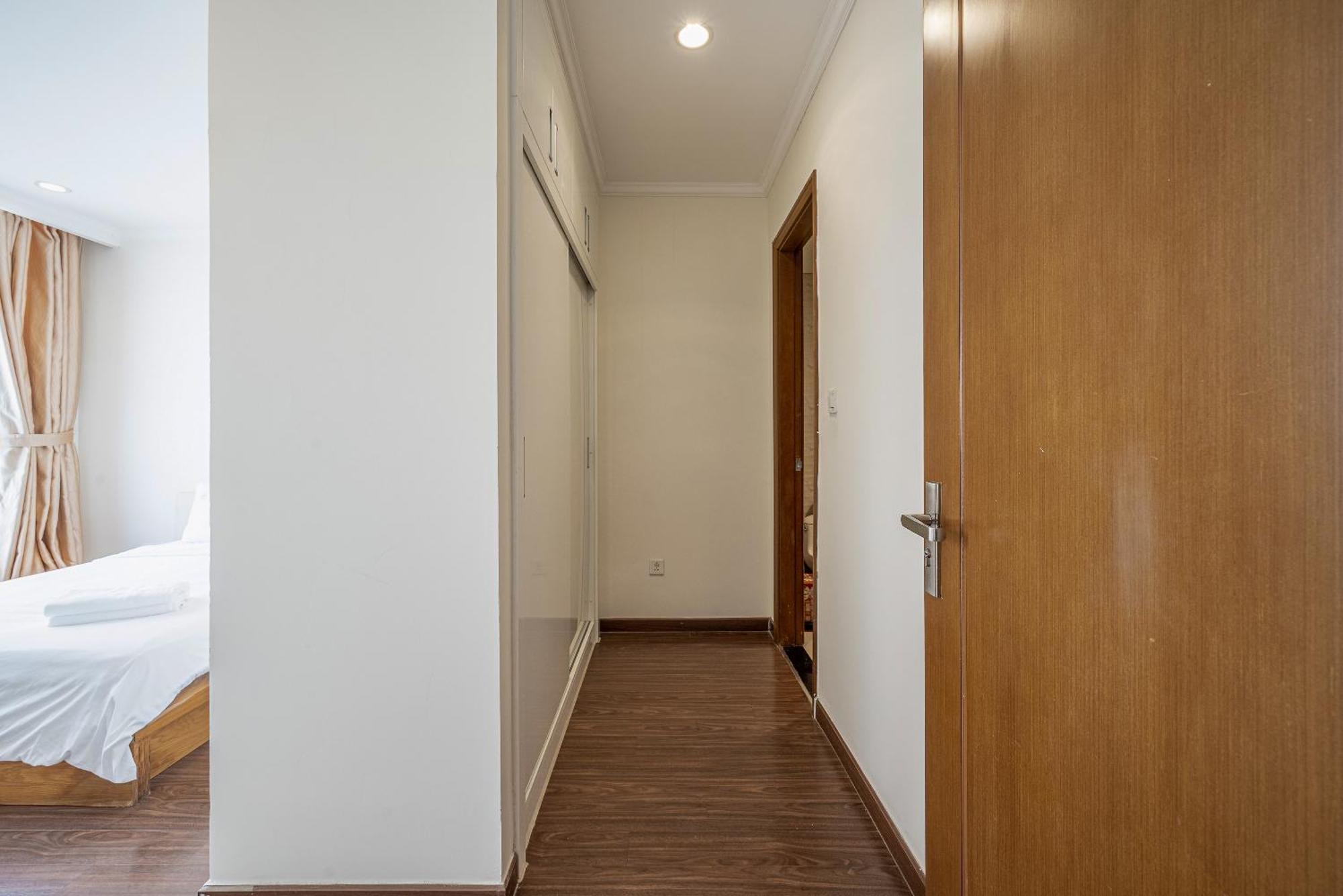 Vinhomes Park Apartment- Landmark Luxury Apartment