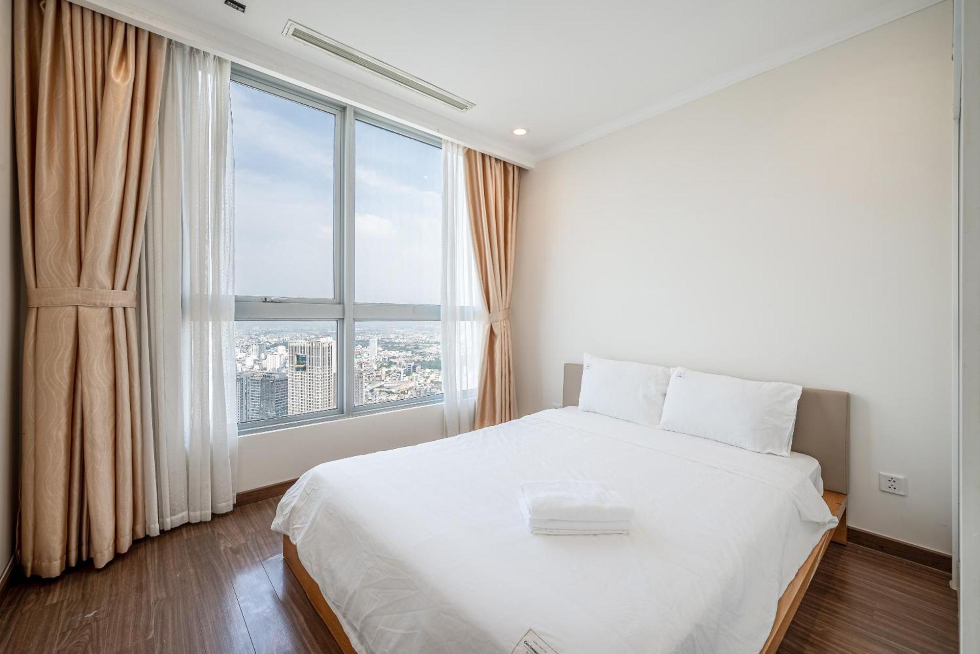 Vinhomes Park Apartment- Landmark Luxury Apartment Ho Chi Minh City