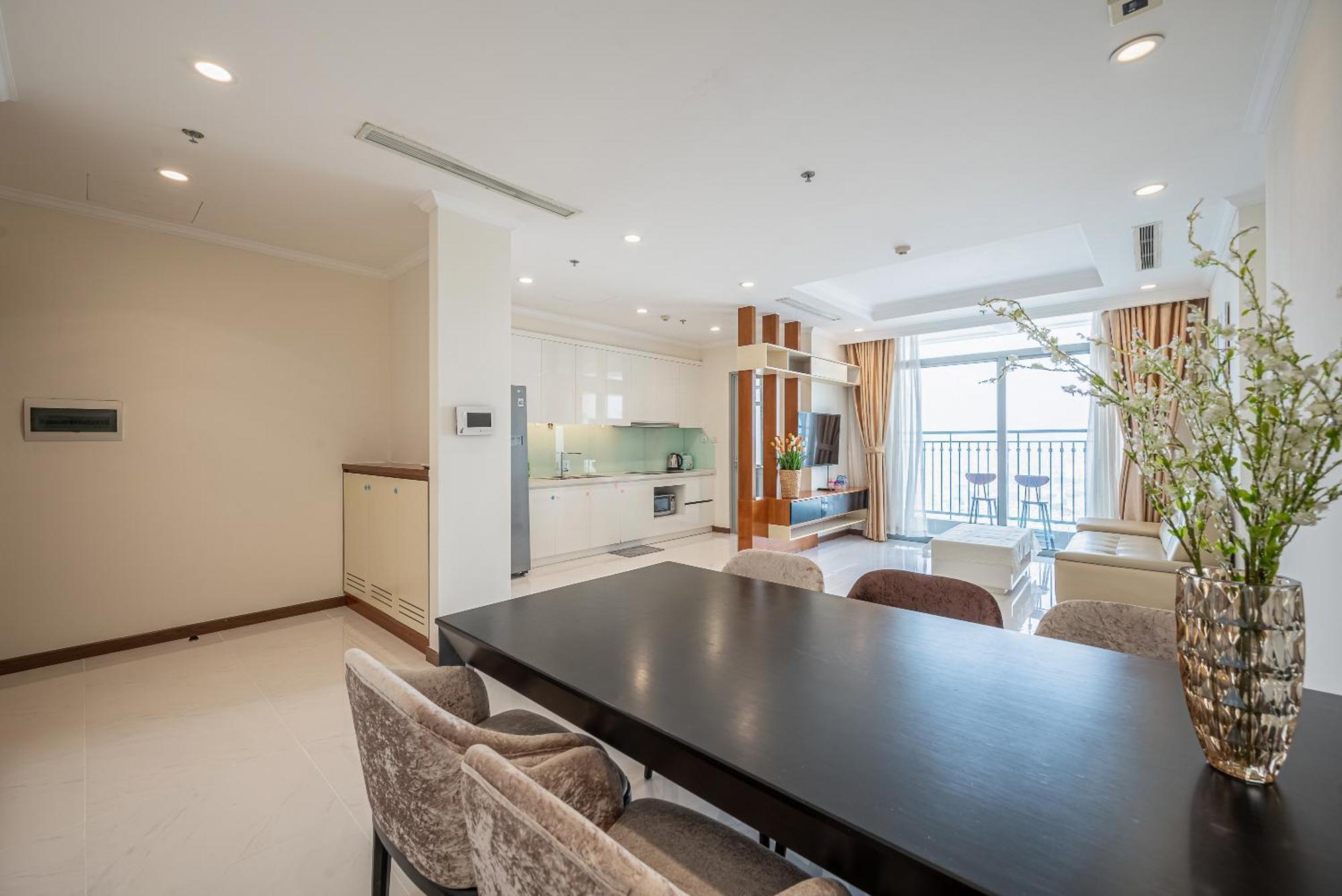 Apartment Vinhomes Park Apartment- Landmark Luxury *