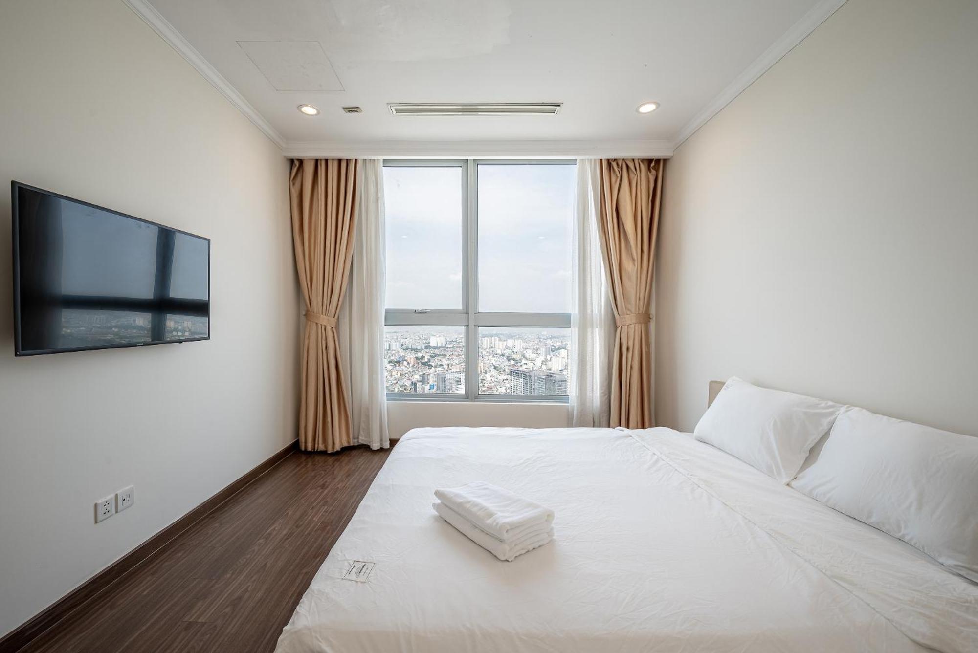 Vinhomes Park Apartment- Landmark Luxury *