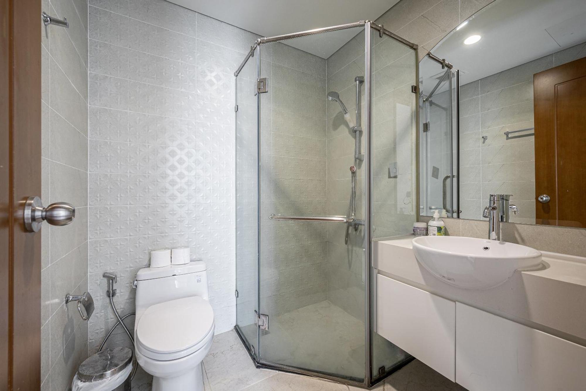 Vinhomes Park Apartment- Landmark Luxury