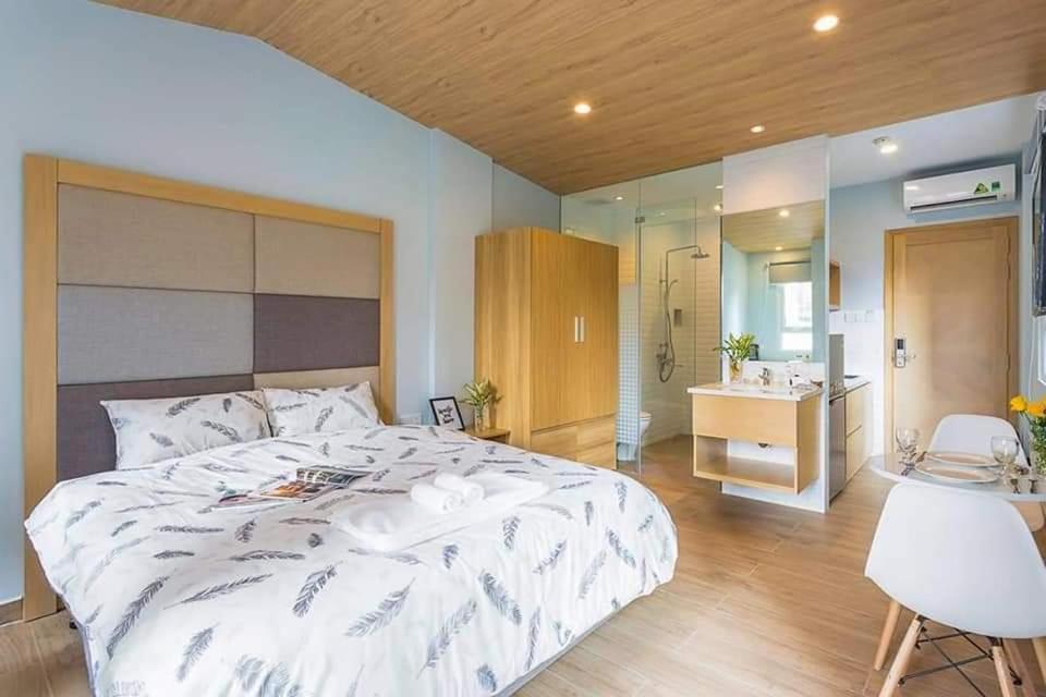 7 * TP. Hồ Chí Minh