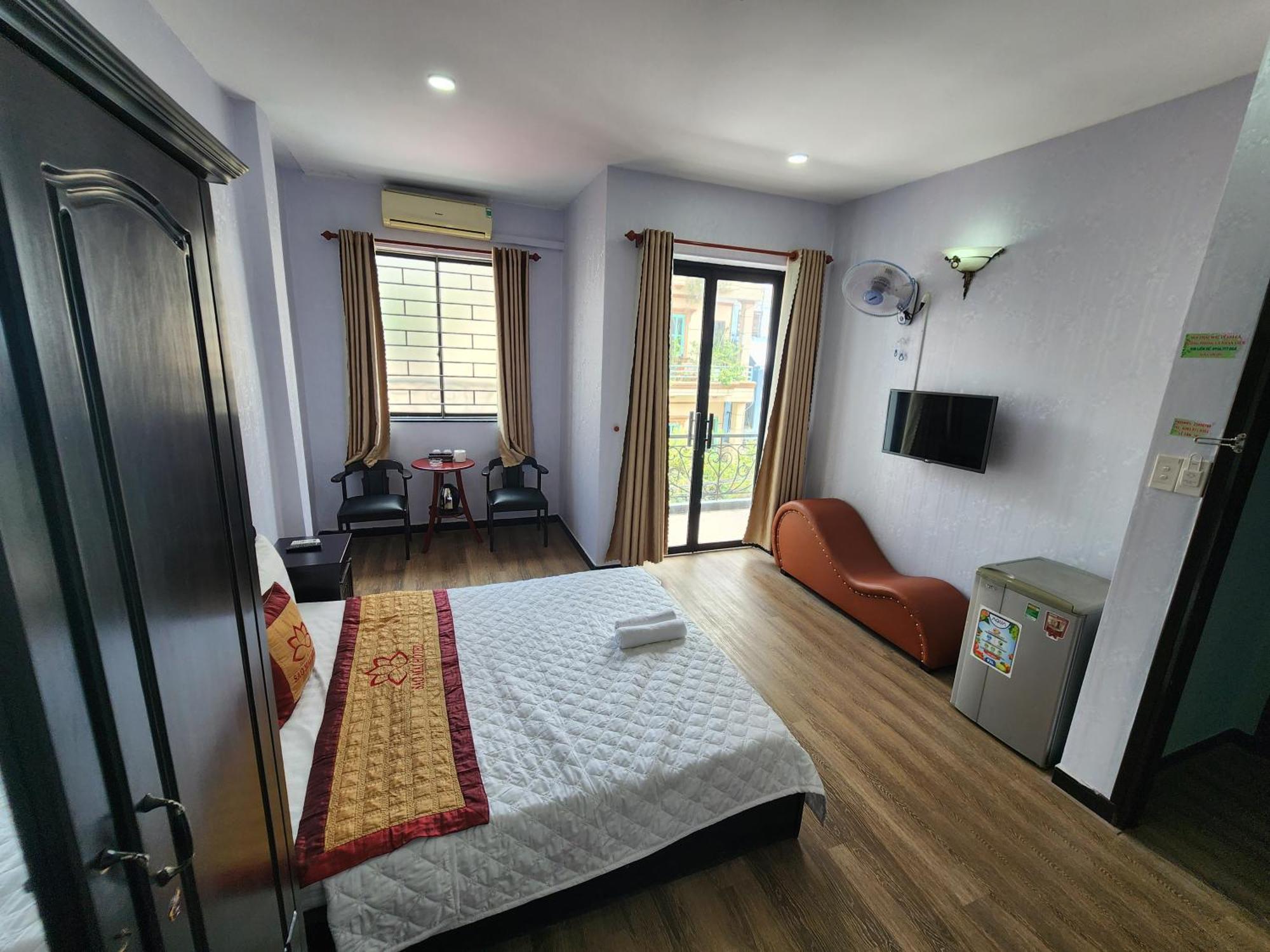 Hotel Khach San Sao Mai *