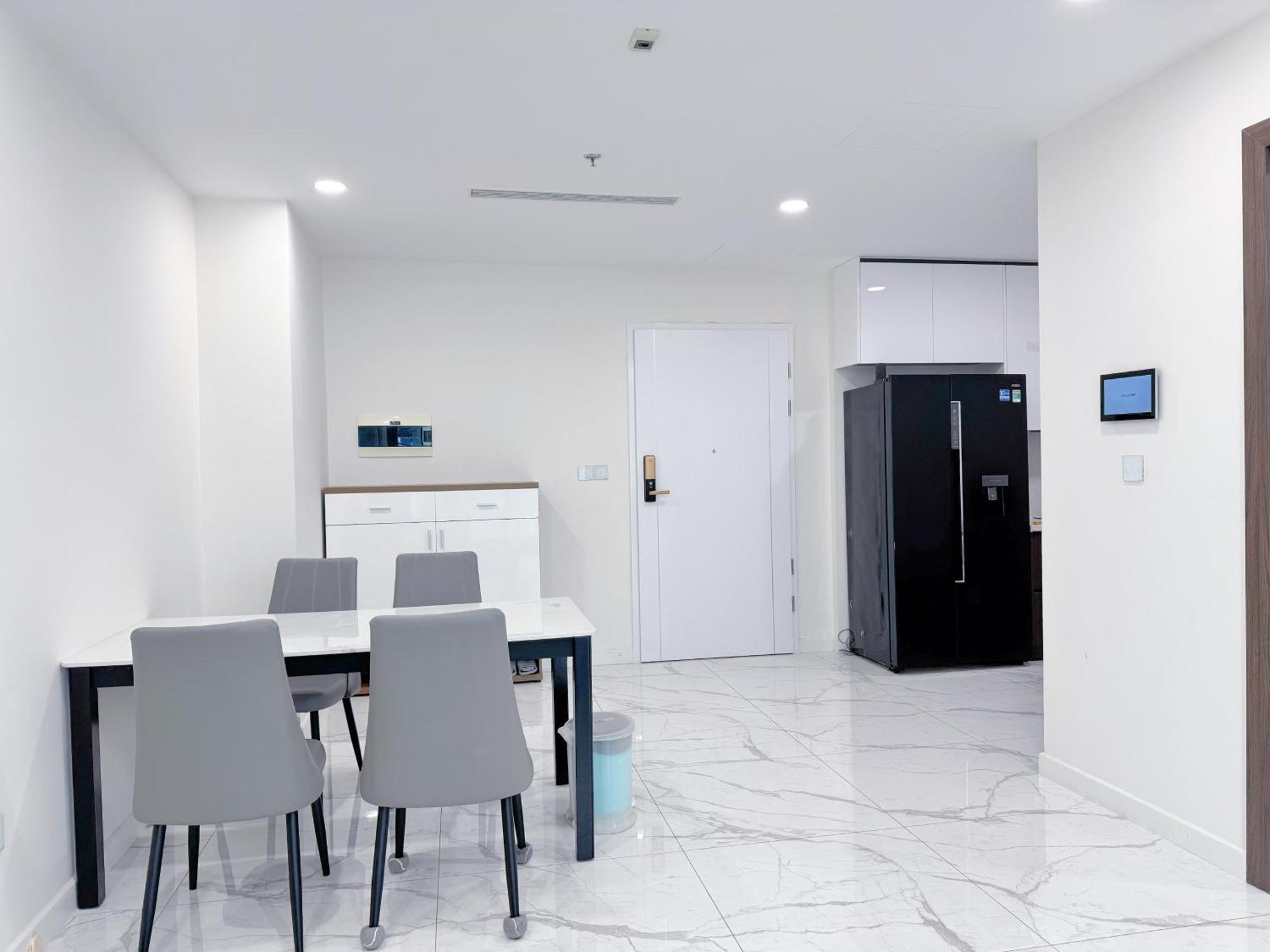 Apartment 给您一个五星级的家 *