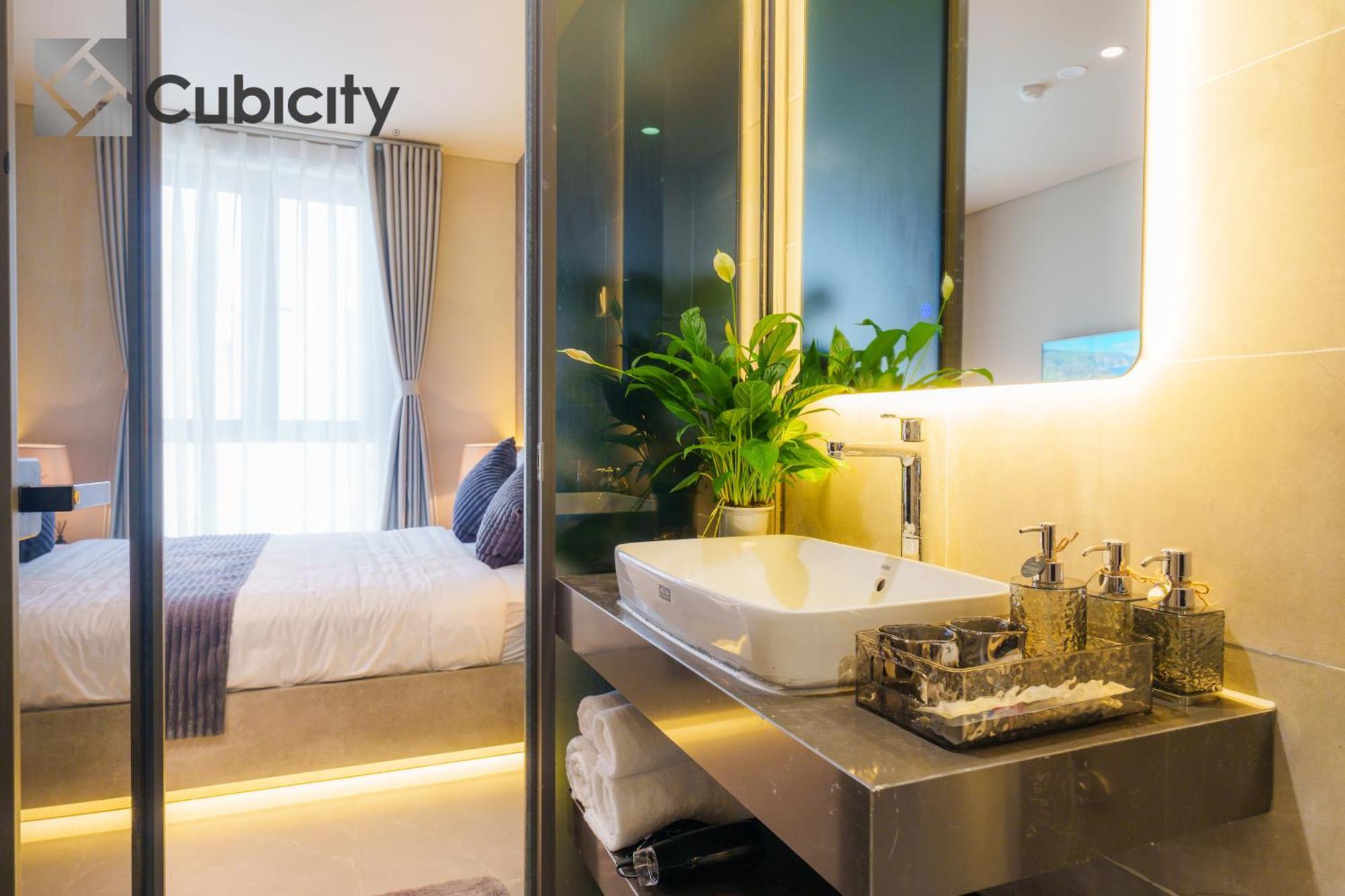 Cubicity Street House 3*