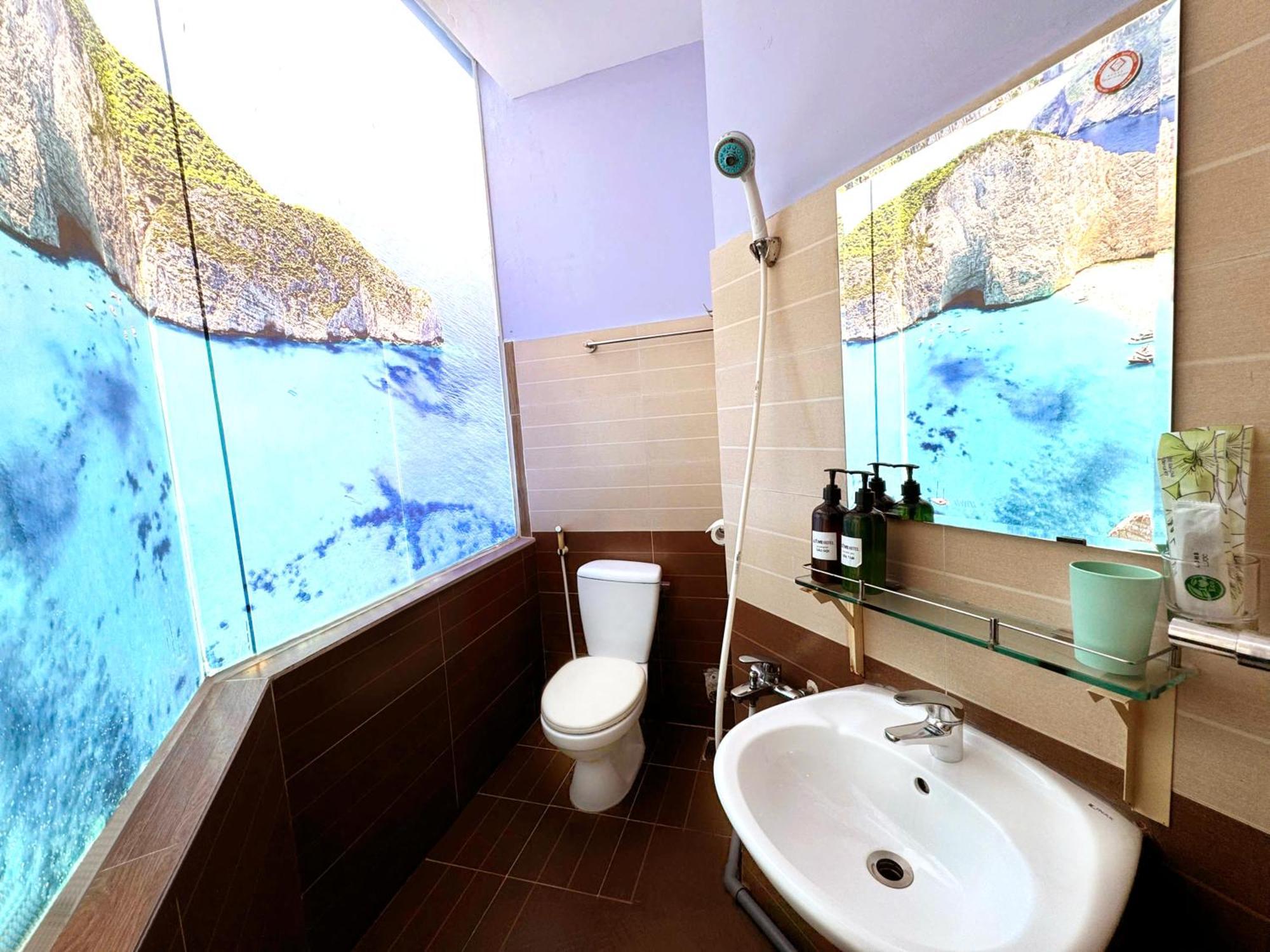 Love hotel Loove 3 *