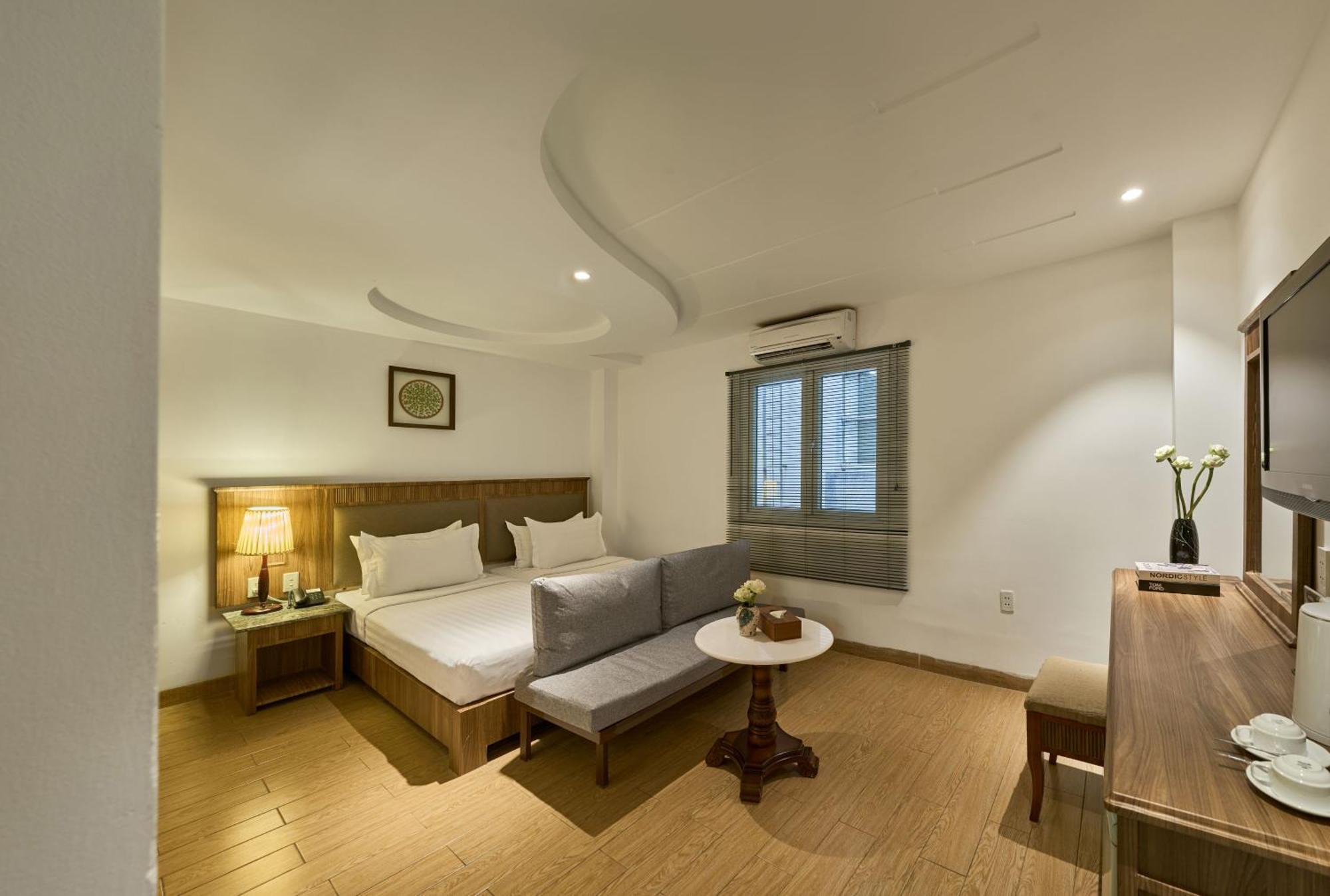 Sky Gem - Ben Thanh Hotel
