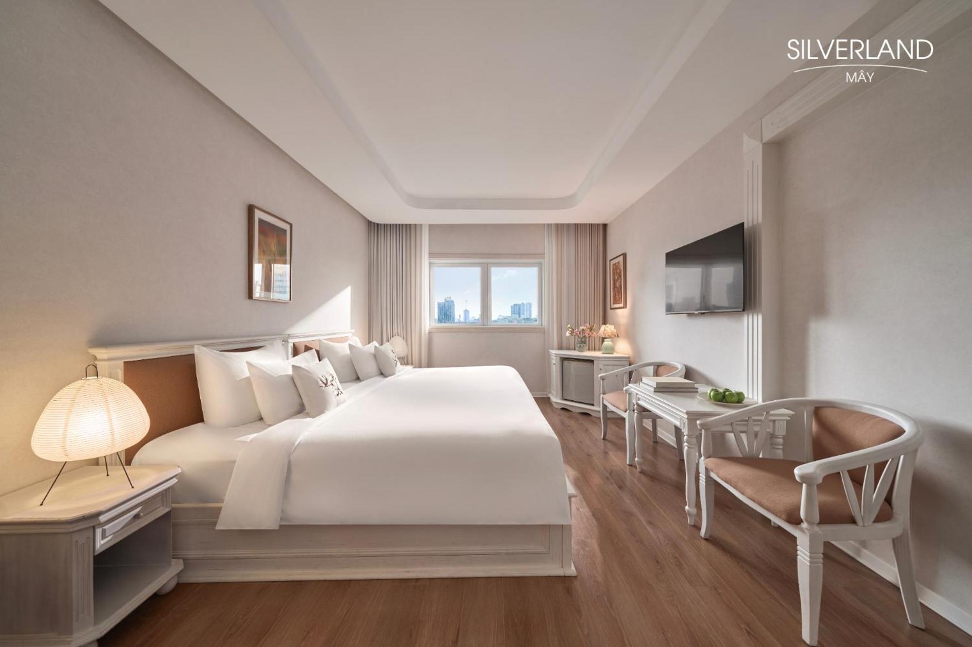 Silverland Hotel