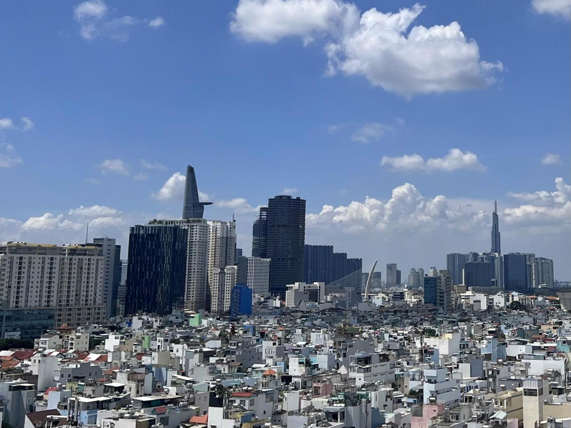 Lovely Vinh Hoi * Ho Chi Minh City