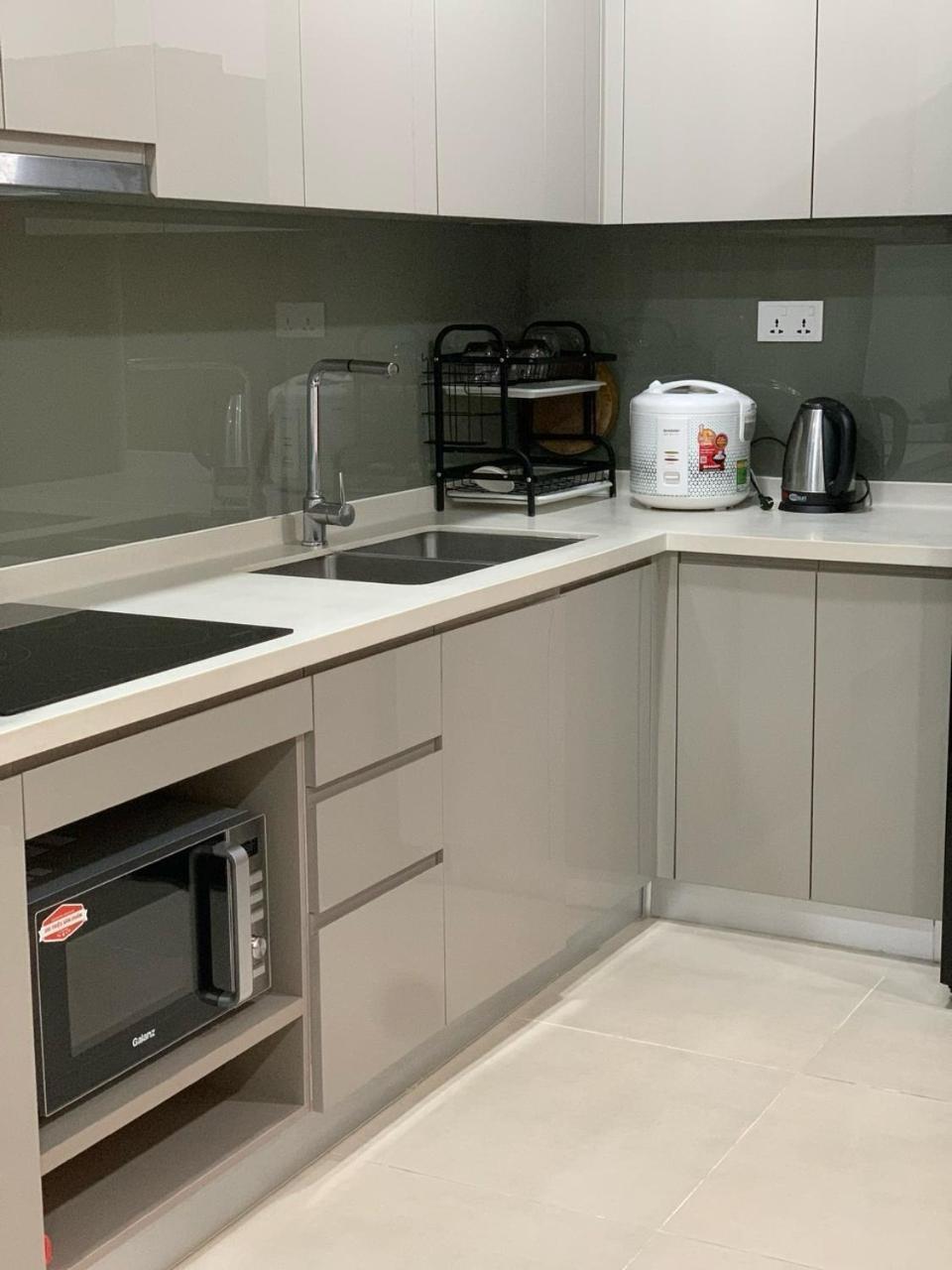 Sky 89 2 Bedroom Gym Netflix Apartment Ho Chi Minh City