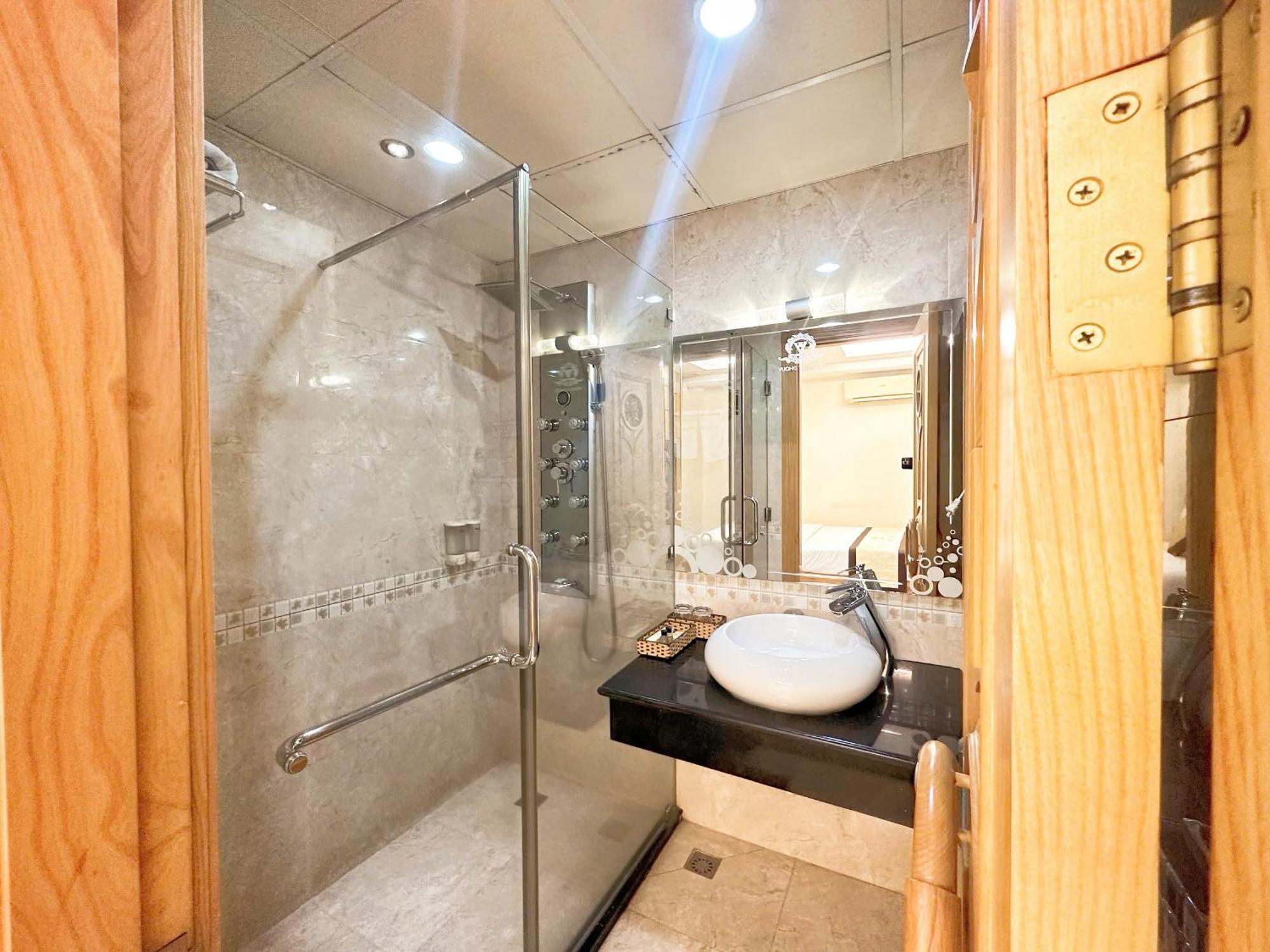 Vuong Tai Hotel 2*