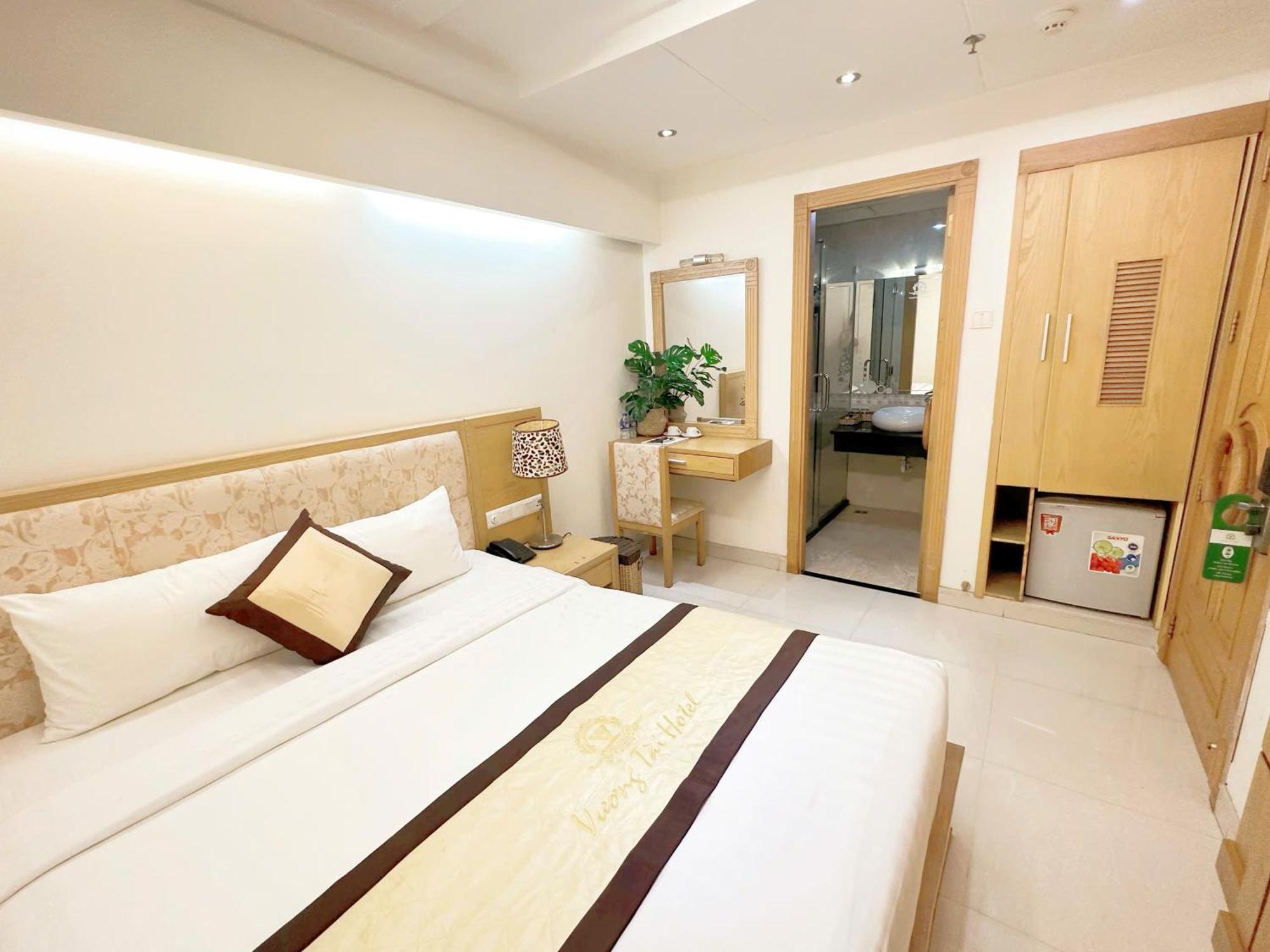 Hotel Vuong Tai