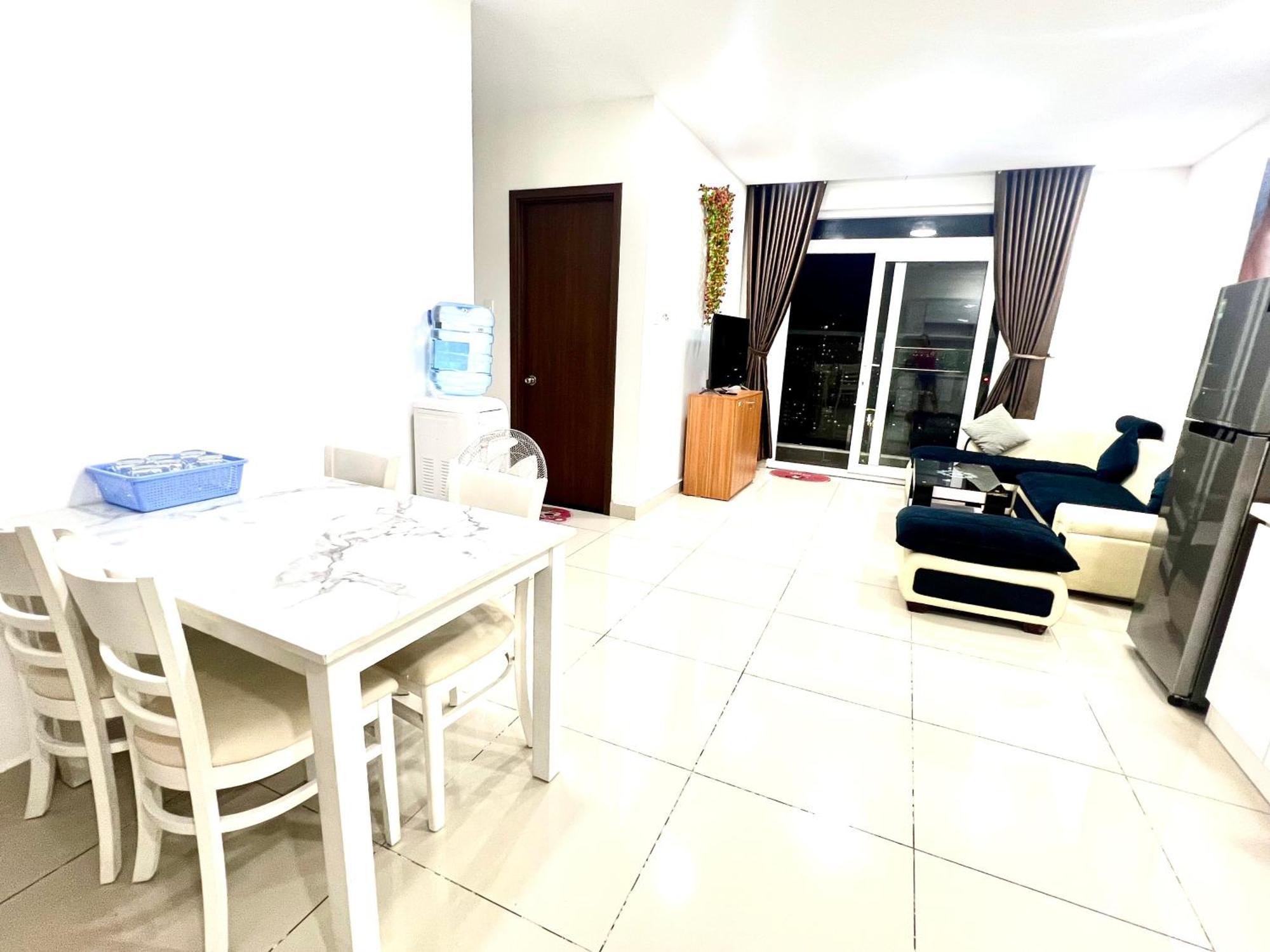 The Western Capital 3 Bedrooms *