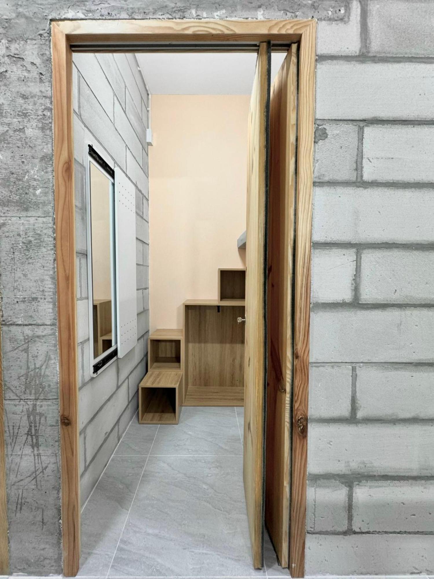 Tonbon - Japanese Living Style Hostel *