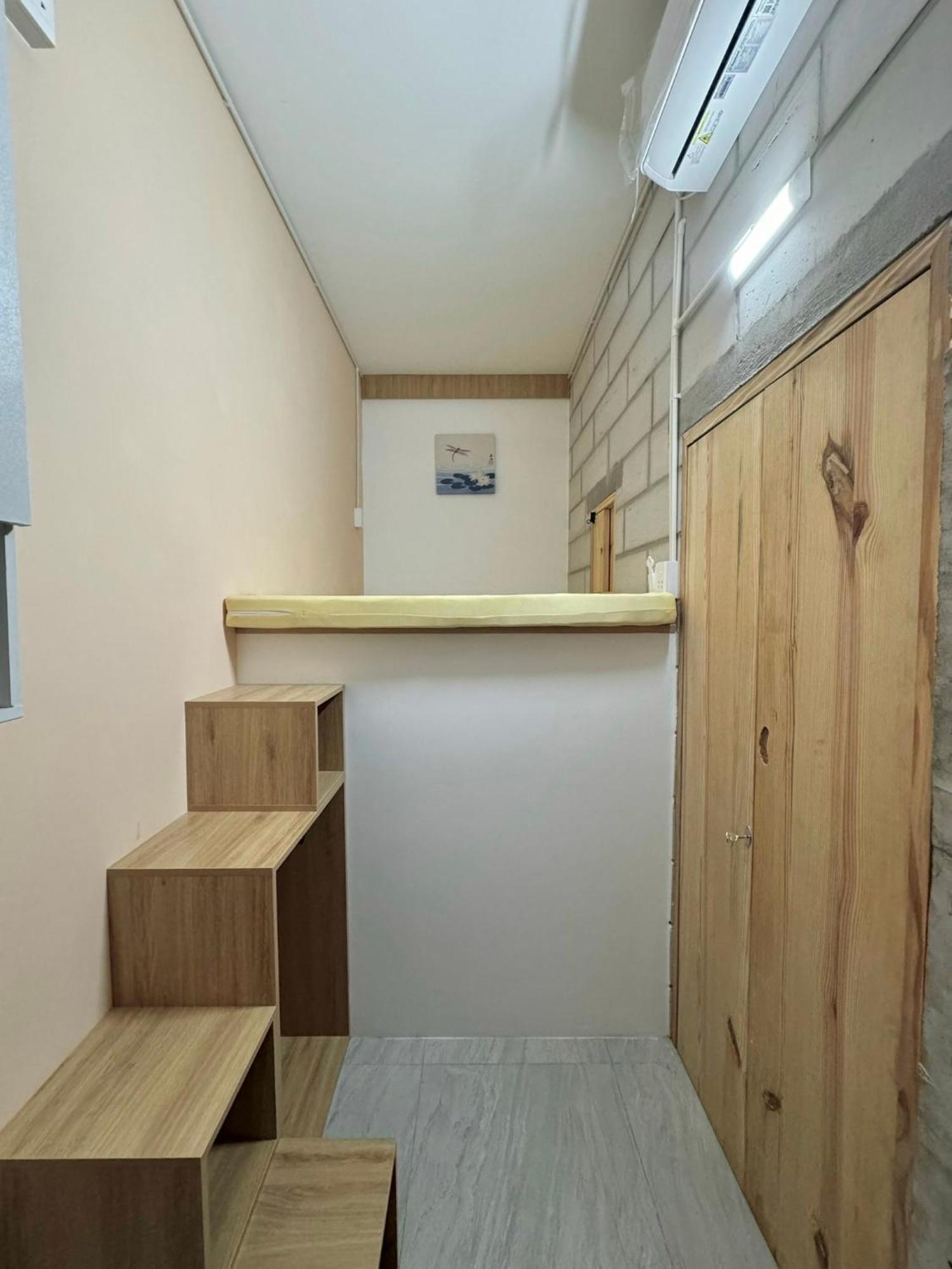 Hostel Tonbon - Japanese Living Style Ho Chi Minh City