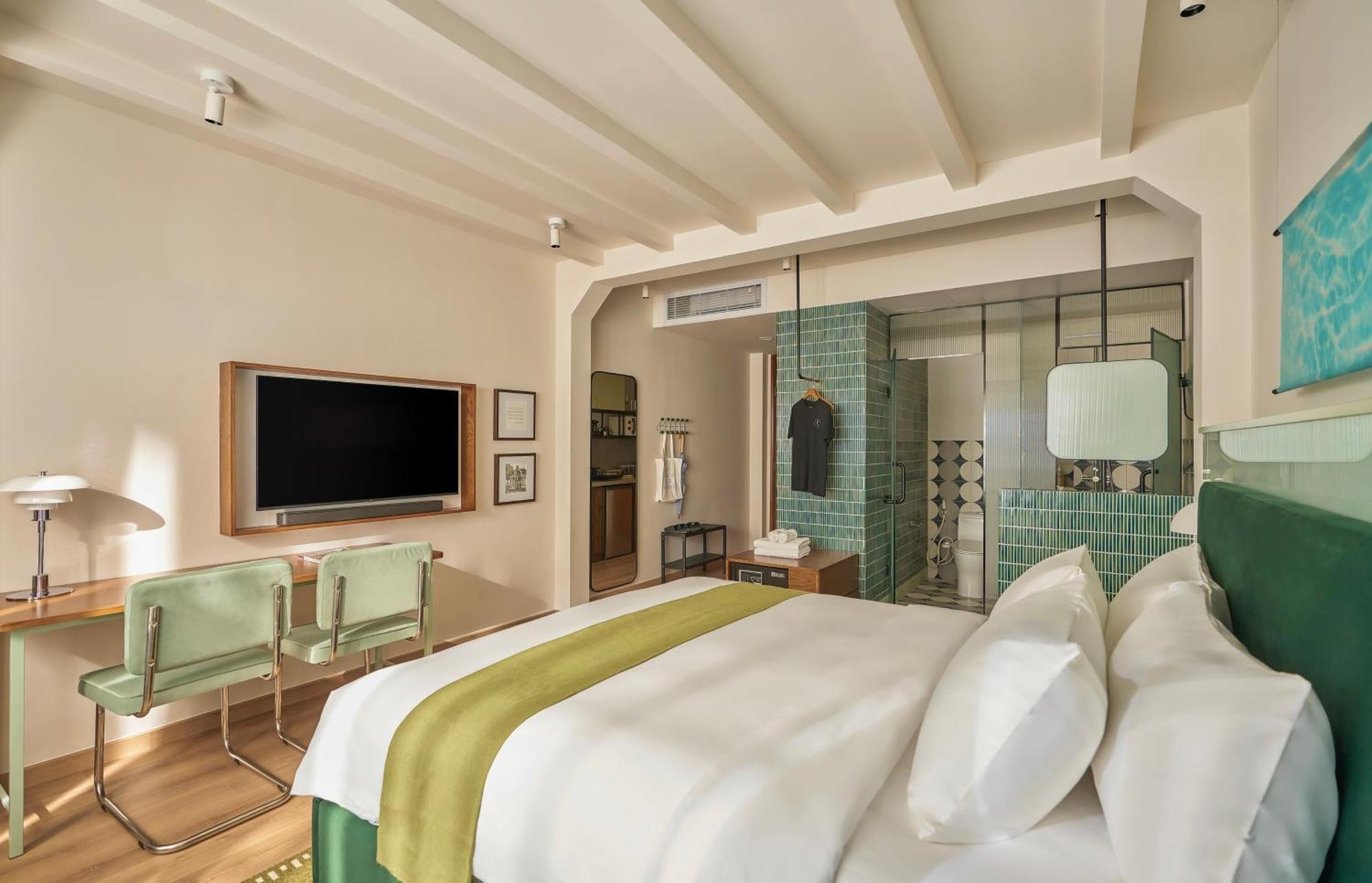The Urban By Circadian Aparthotel