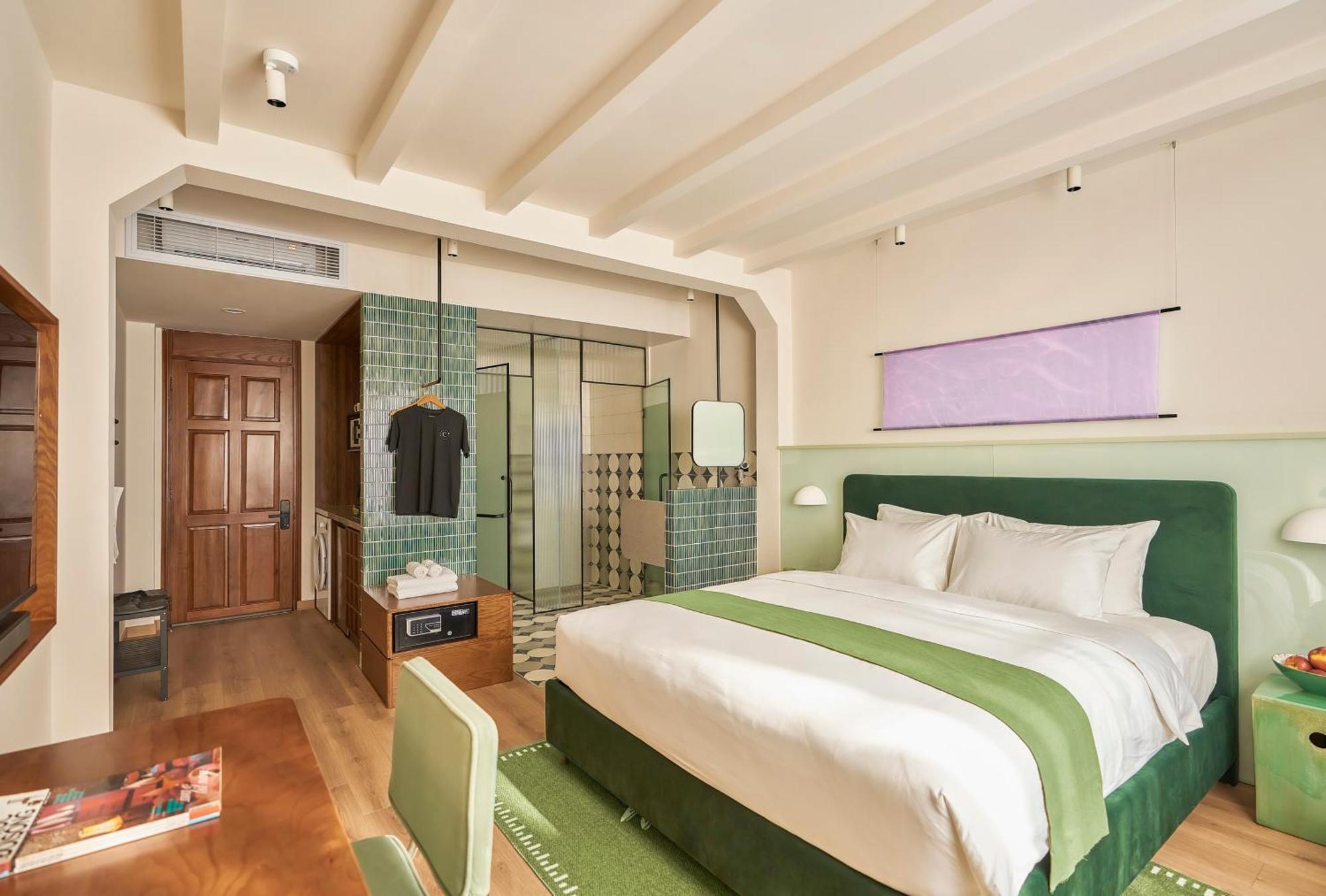 The Urban By Circadian Aparthotel *