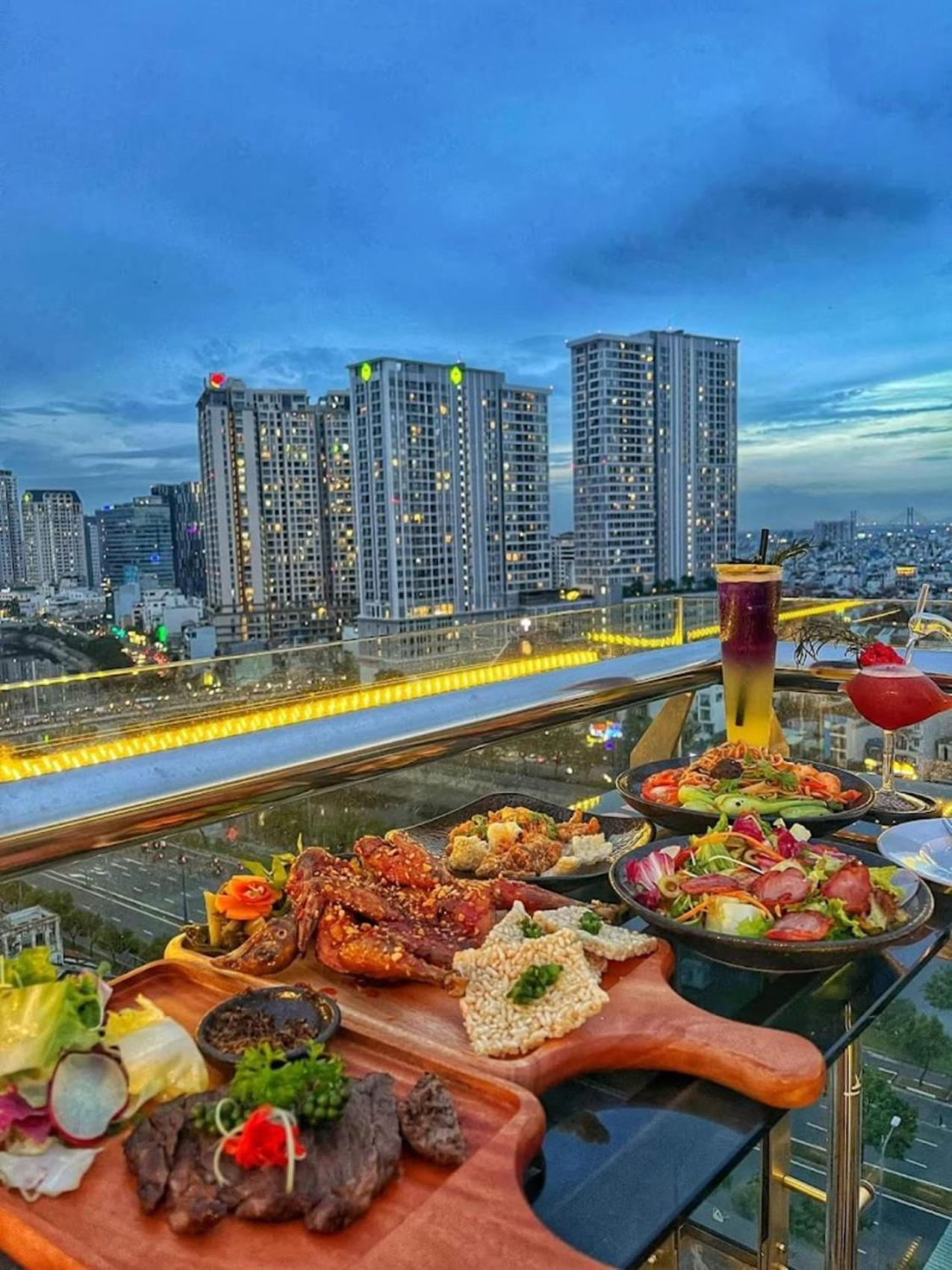Huazhu Hotel 4*